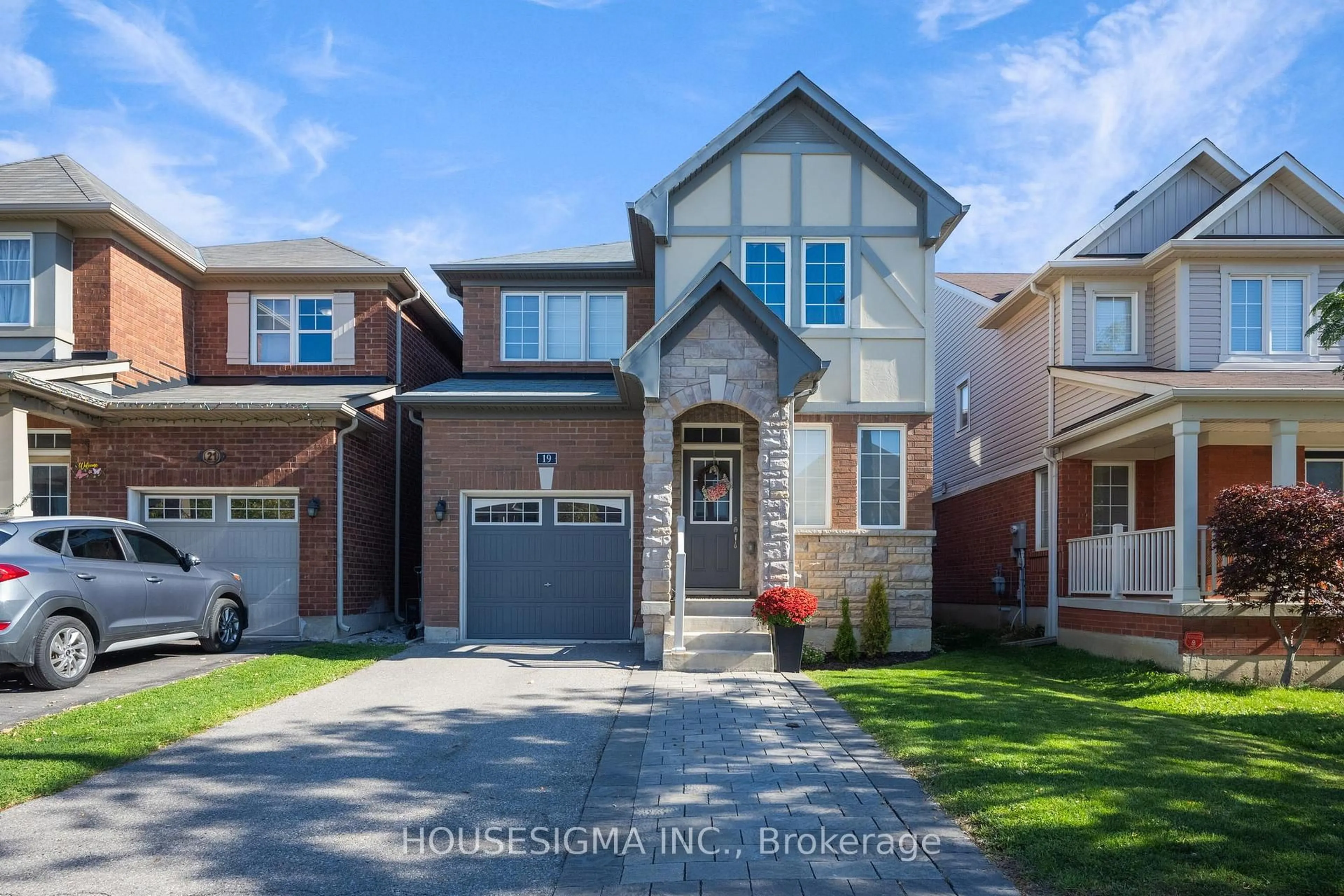 Home with brick exterior material, street for 19 Seafair Cres, Brampton Ontario L6Y 5W2