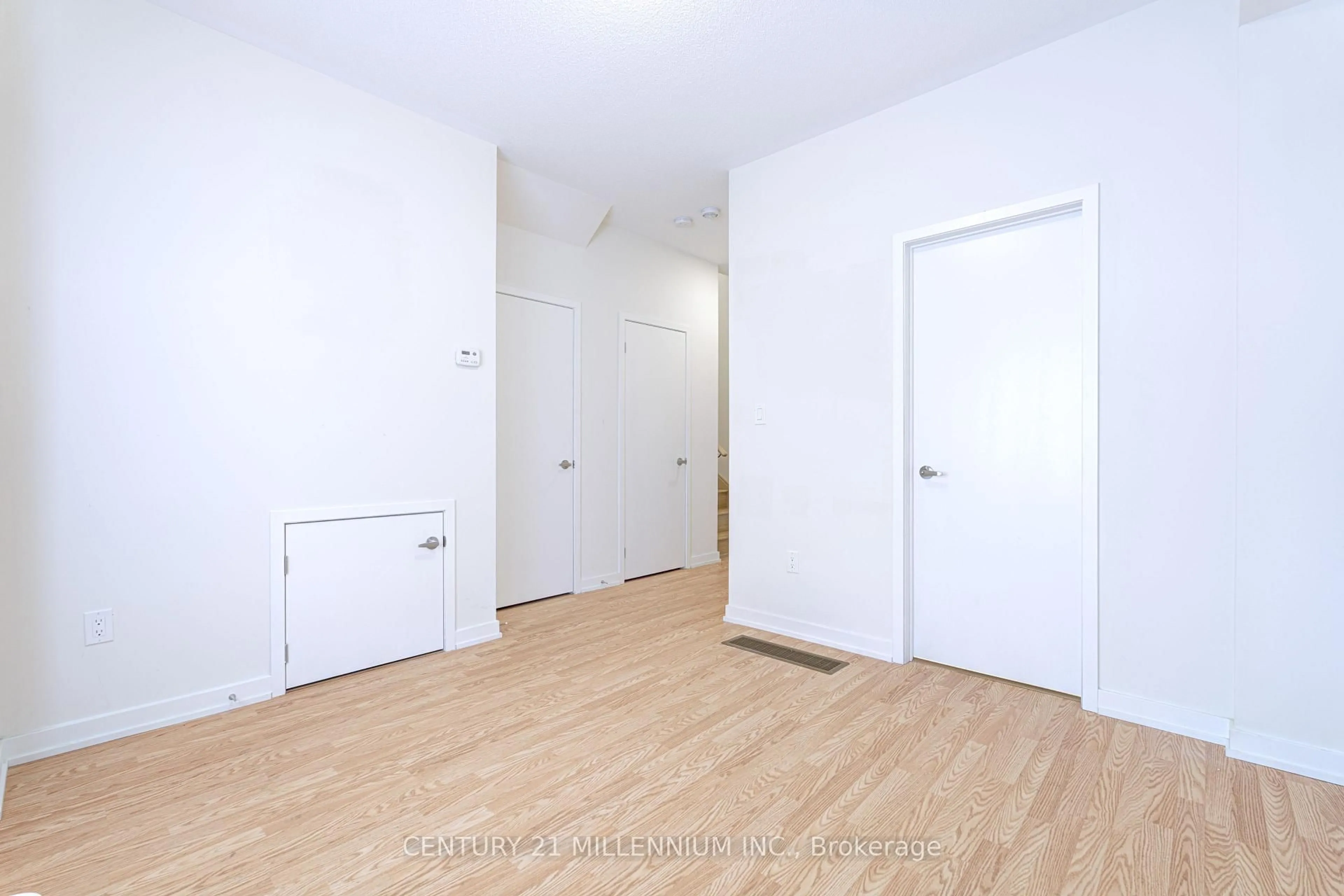 A pic of a room for 25 Lambert Lane, Caledon Ontario L7E 4M5