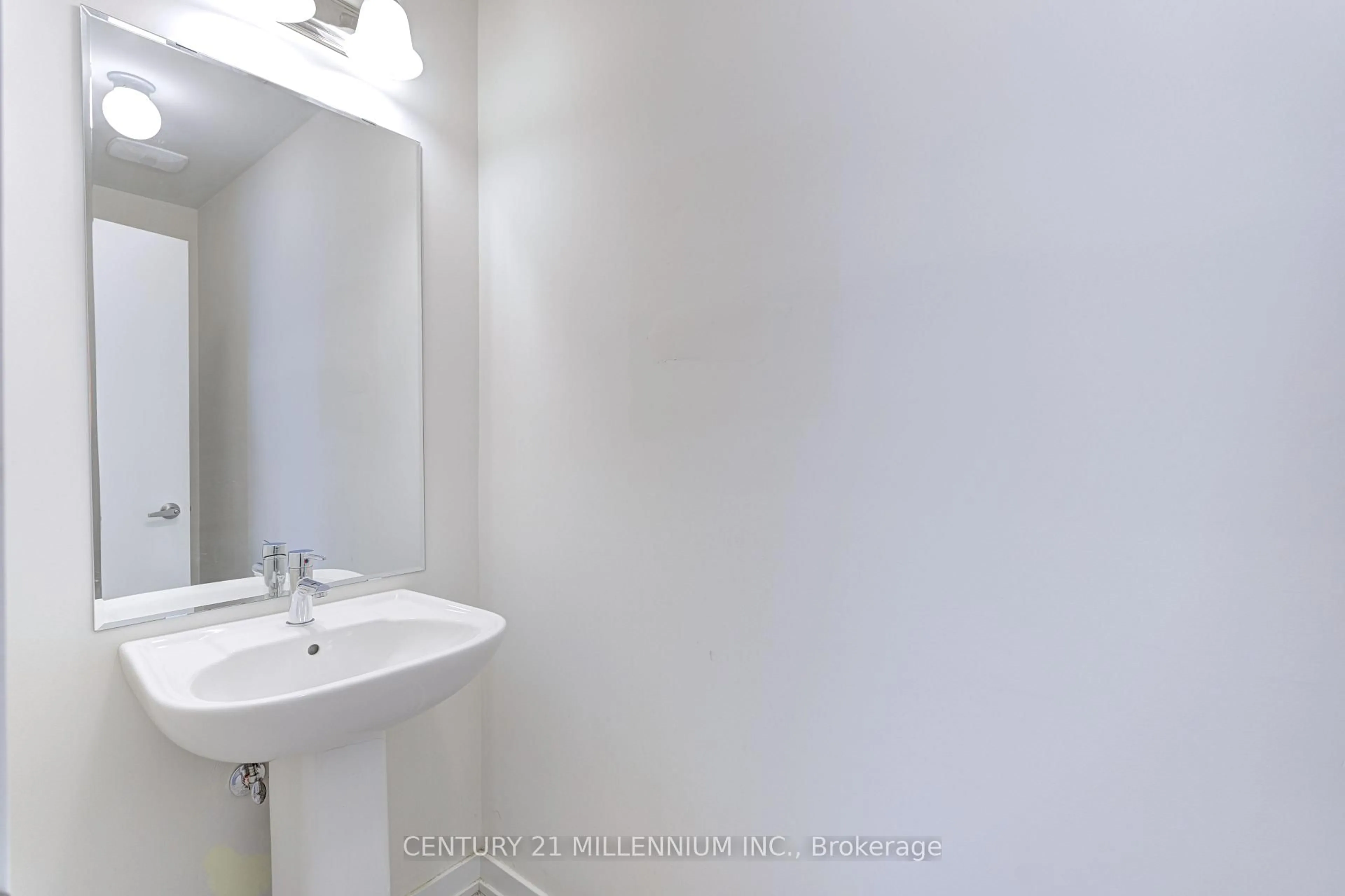 Standard bathroom, floor is not visible for 25 Lambert Lane, Caledon Ontario L7E 4M5