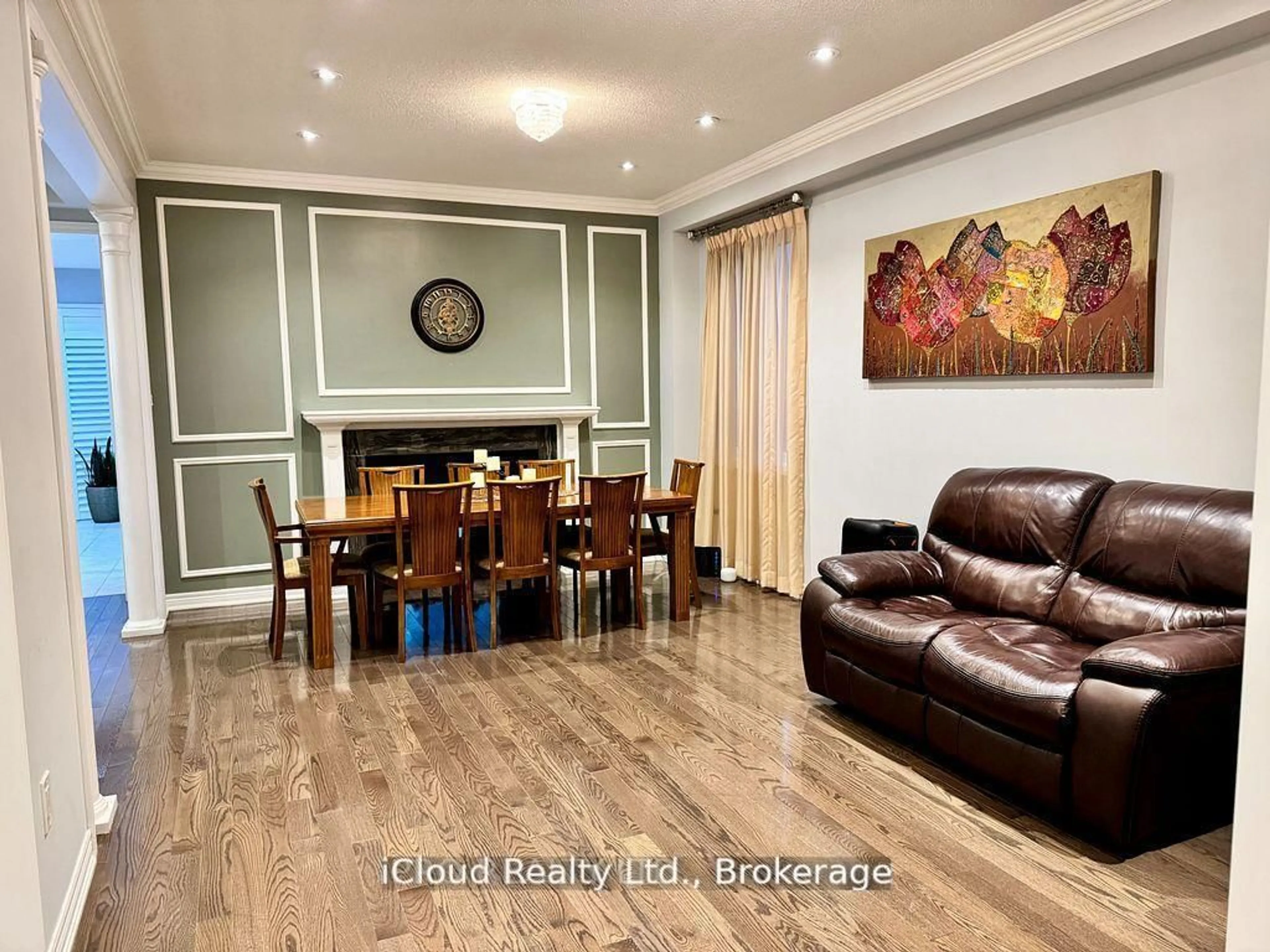 Unknown for 27 Tysonville Circ, Brampton Ontario L7A 4A6