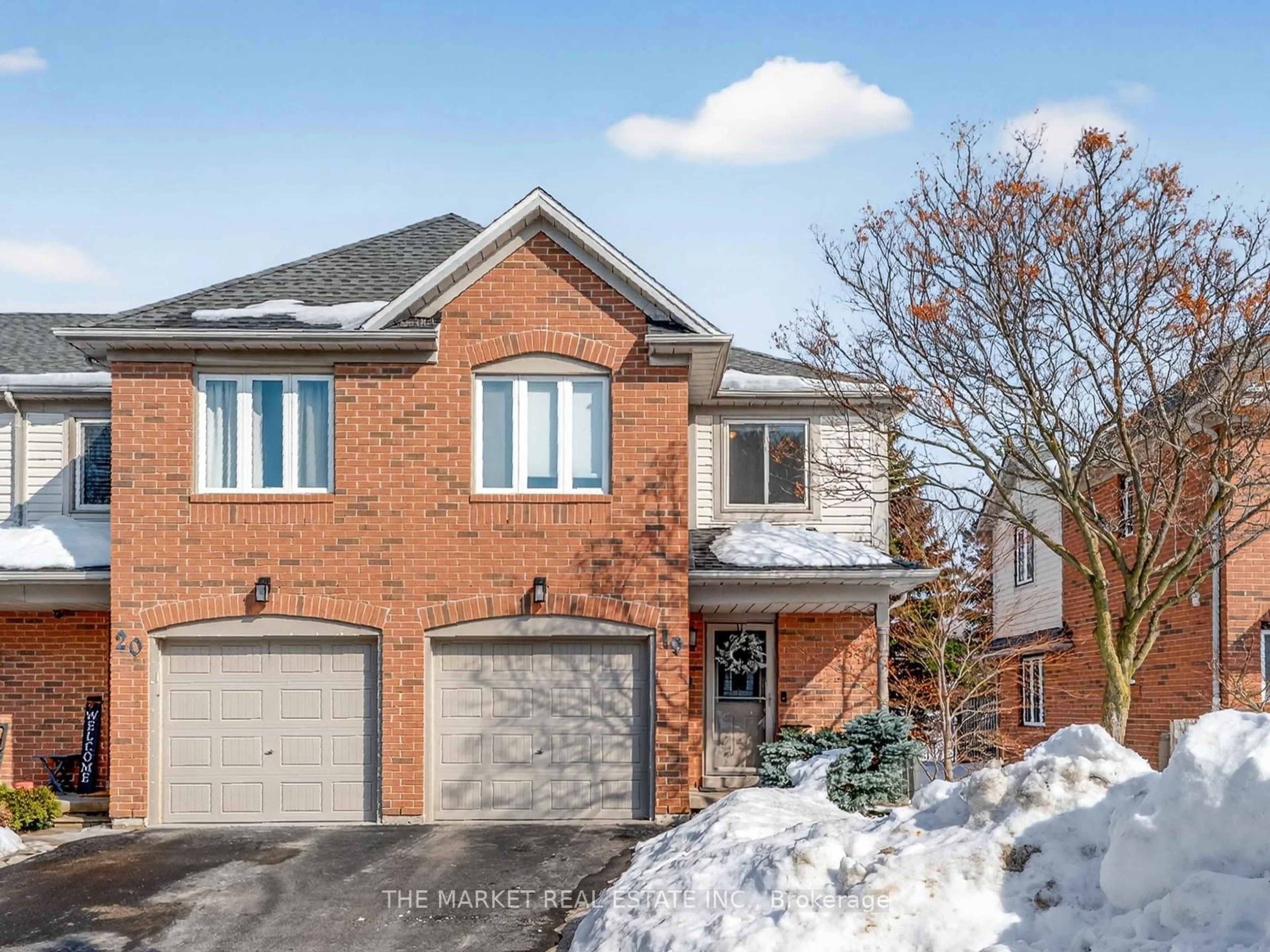 Home with brick exterior material, street for 2920 Headon Forest Dr #19, Burlington Ontario L7M 4H1