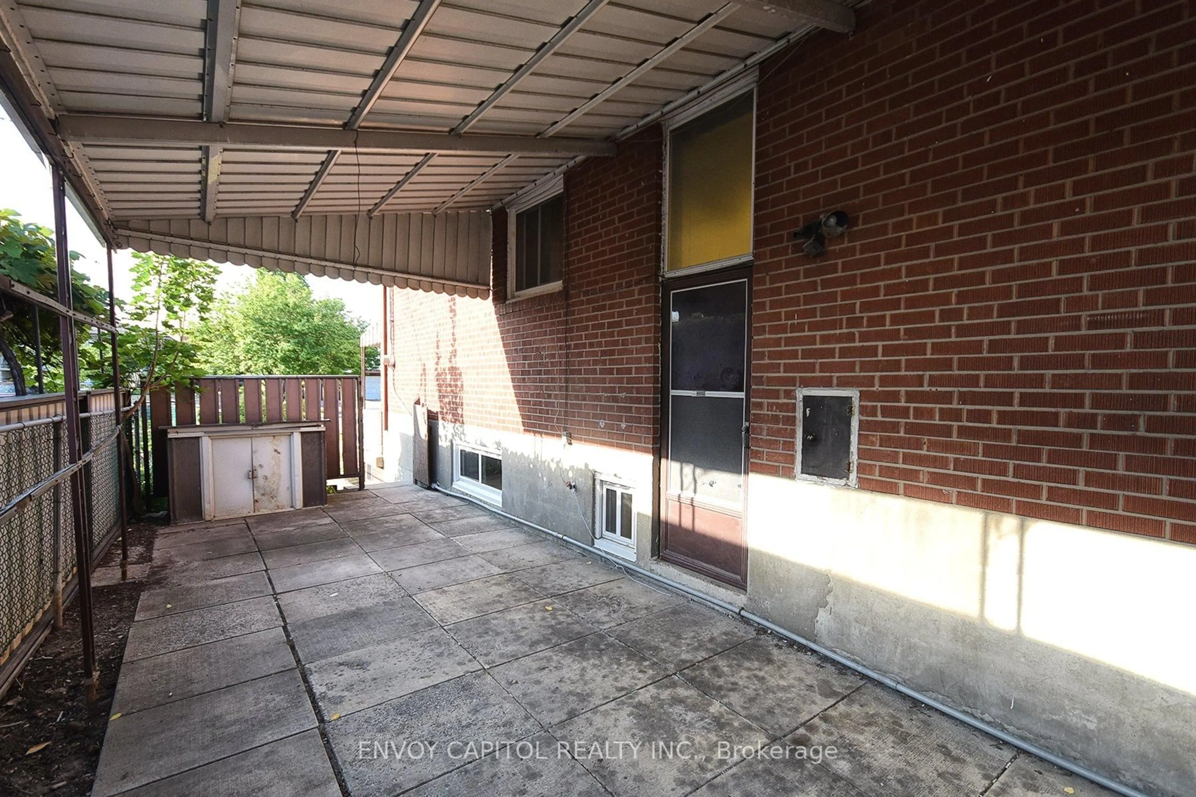 Patio, street for 159 Shoreham Dr, Toronto Ontario M3N 1T3