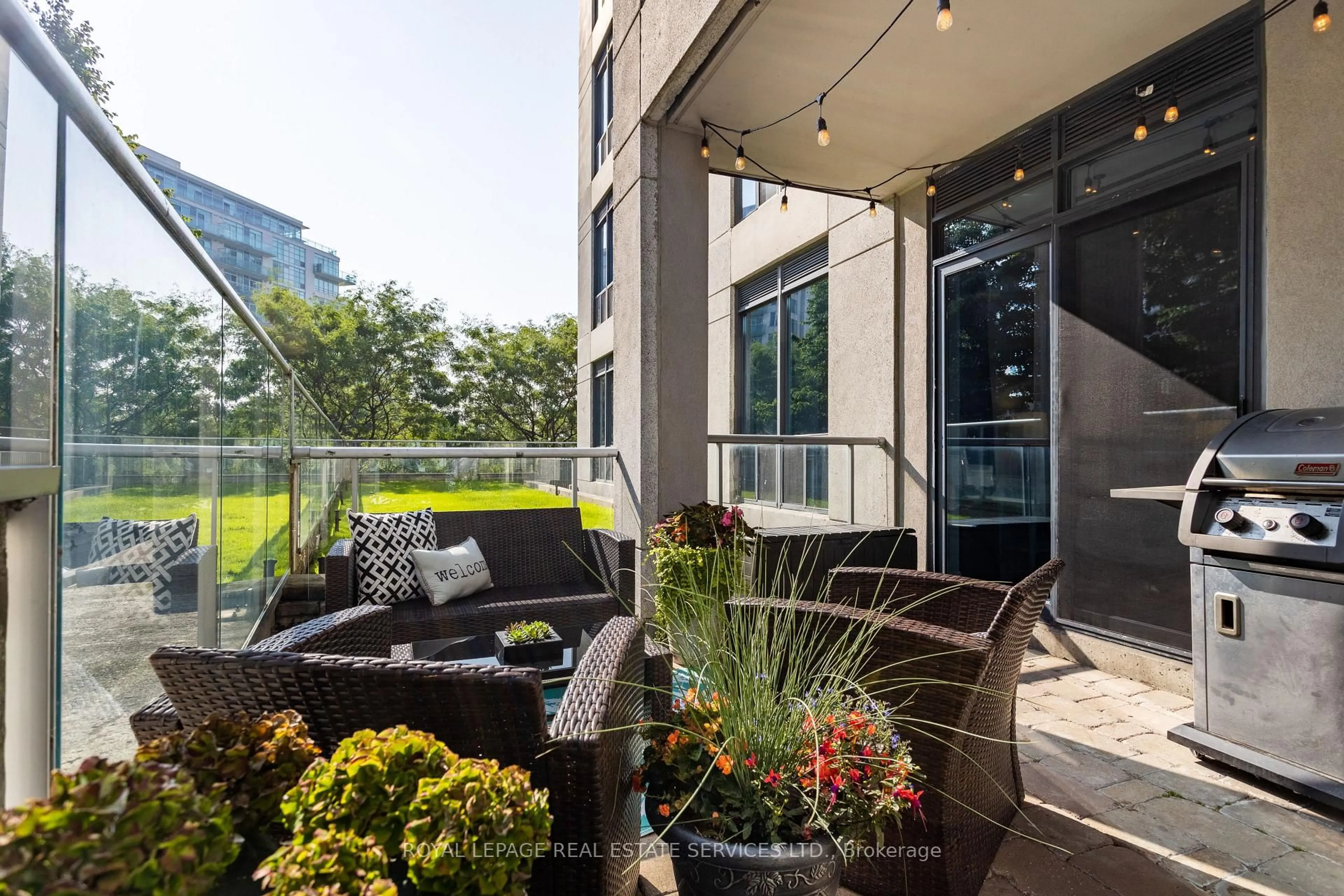 Patio, unknown for 2083 Lake Shore Blvd #109, Toronto Ontario M8V 4G2