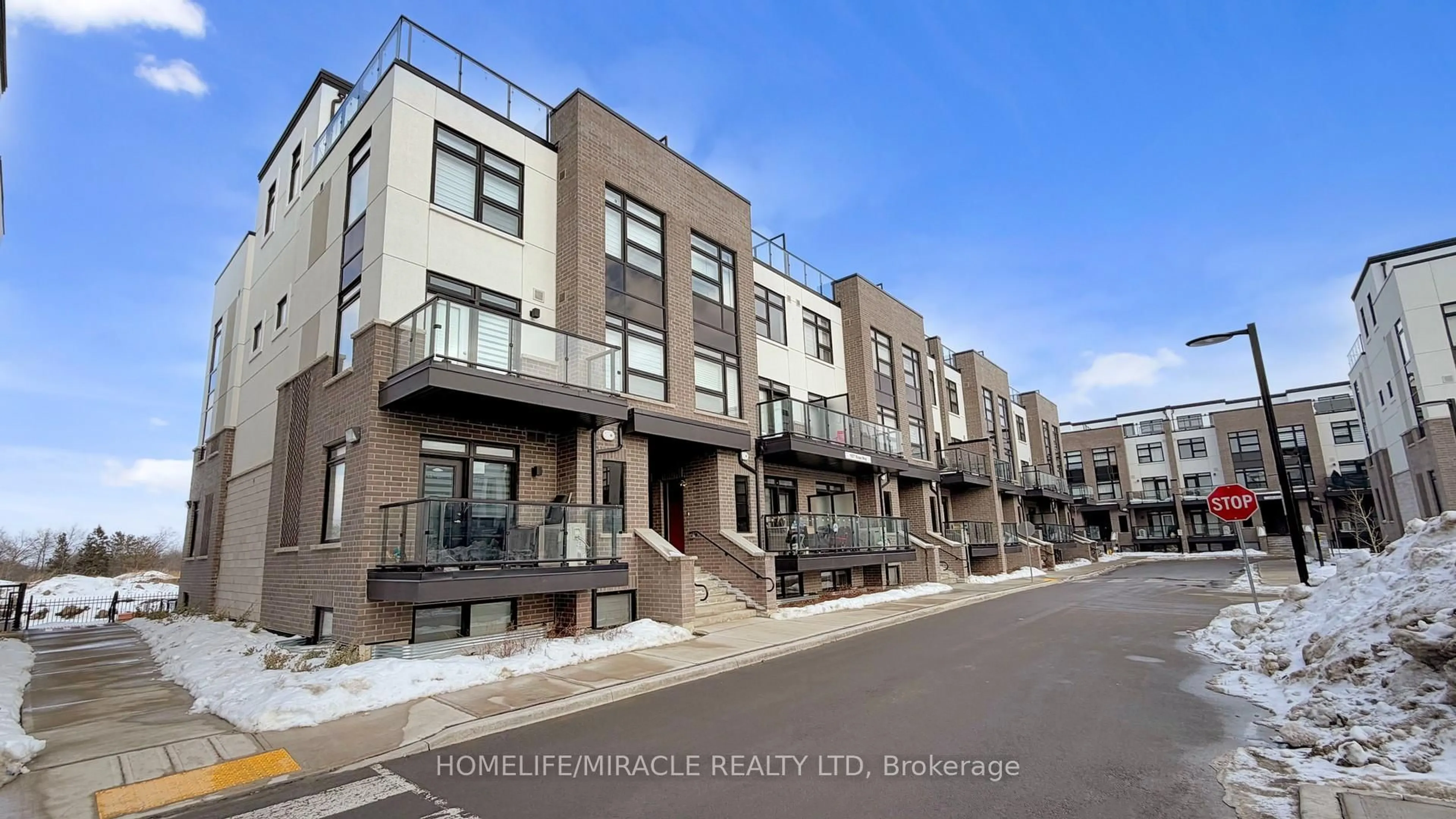 Unknown for 1577 Rose Way #416, Milton Ontario L9E 1N4