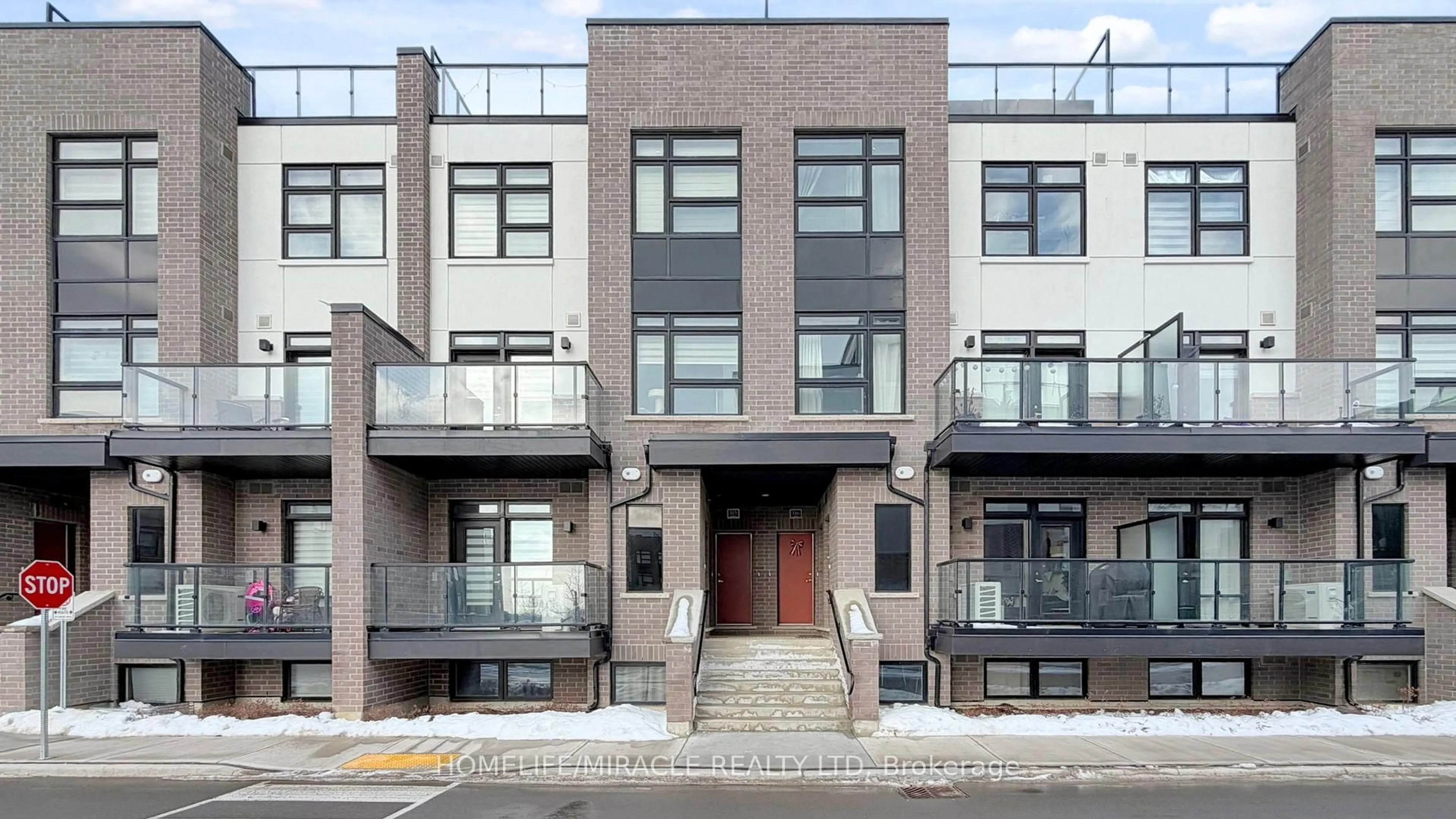 Unknown for 1577 Rose Way #416, Milton Ontario L9E 1N4