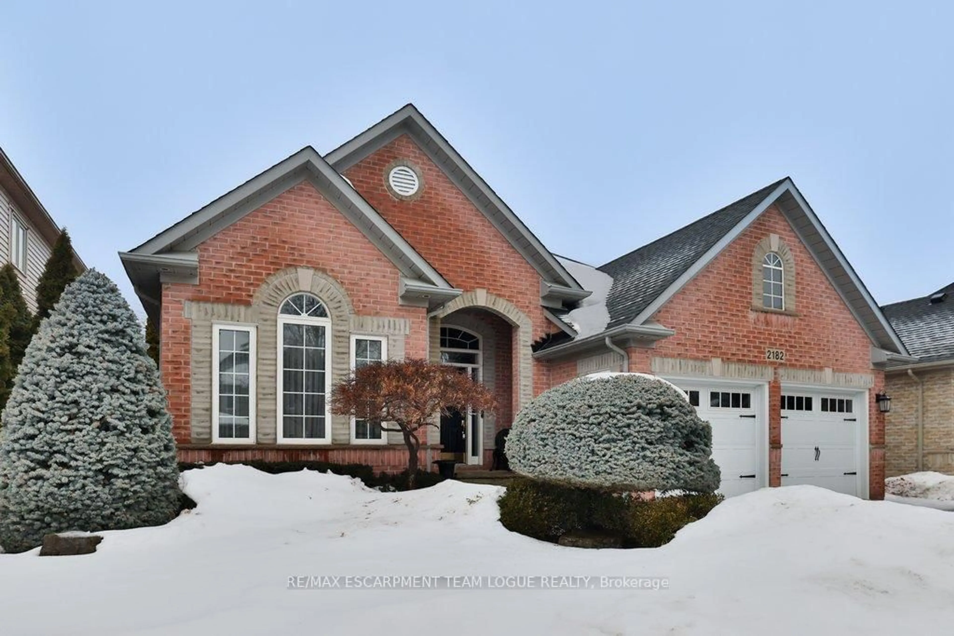 Home with brick exterior material, street for 2182 Turnberry Rd, Burlington Ontario L7M 4P9