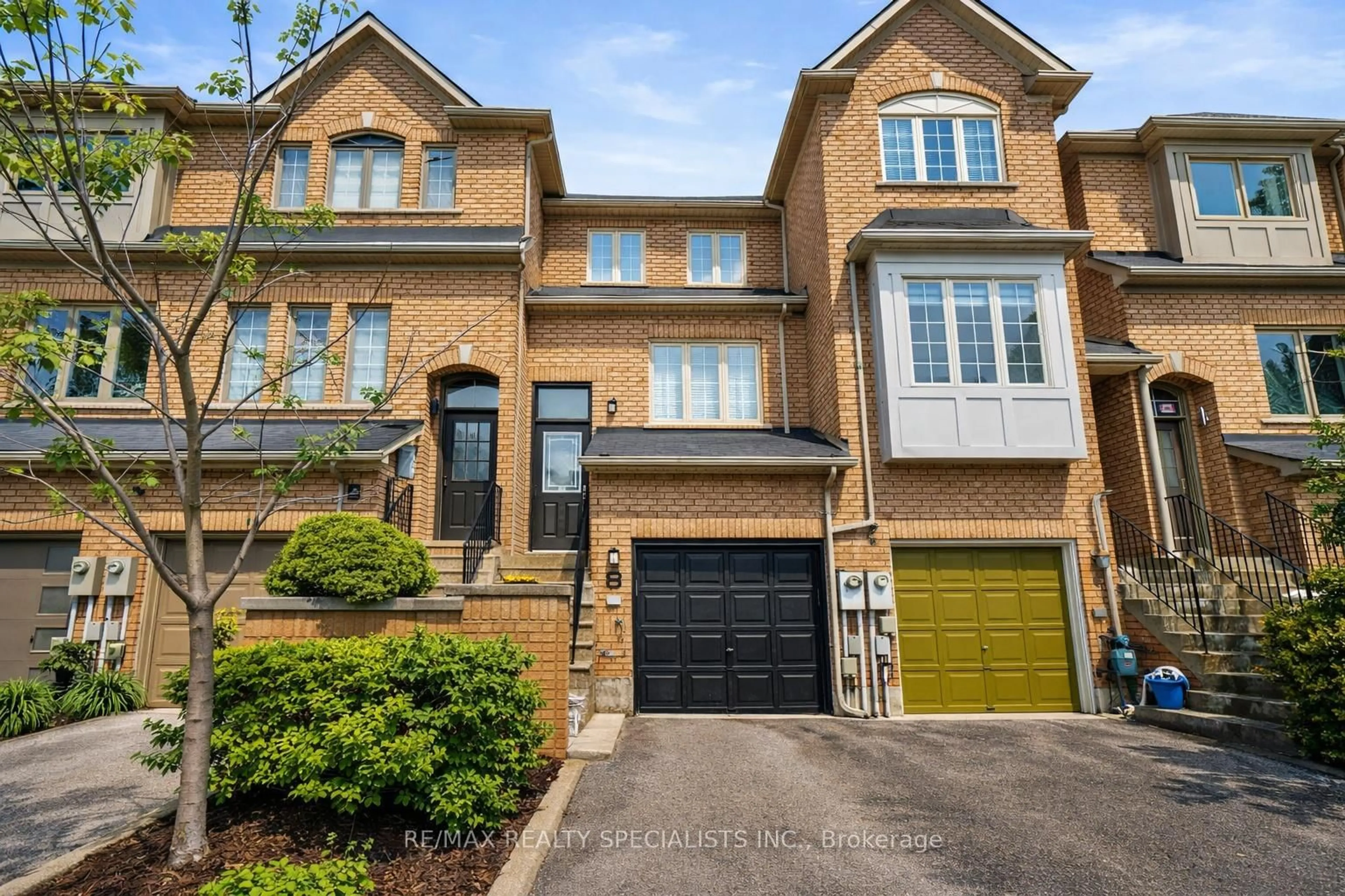 Home with brick exterior material, street for 8 Bluewater Crt, Toronto Ontario M8V 4A8