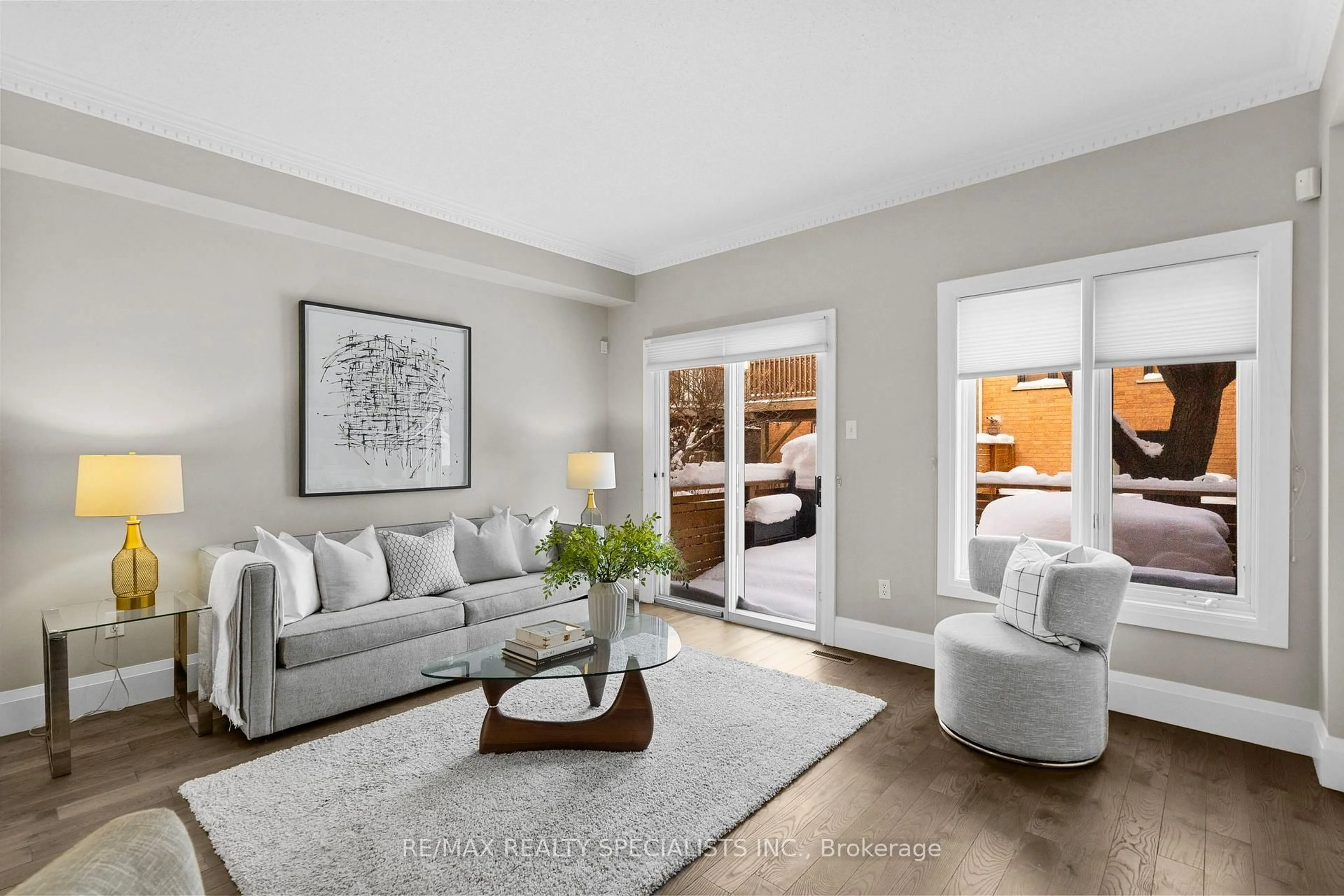 Living room with furniture, unknown for 8 Bluewater Crt, Toronto Ontario M8V 4A8