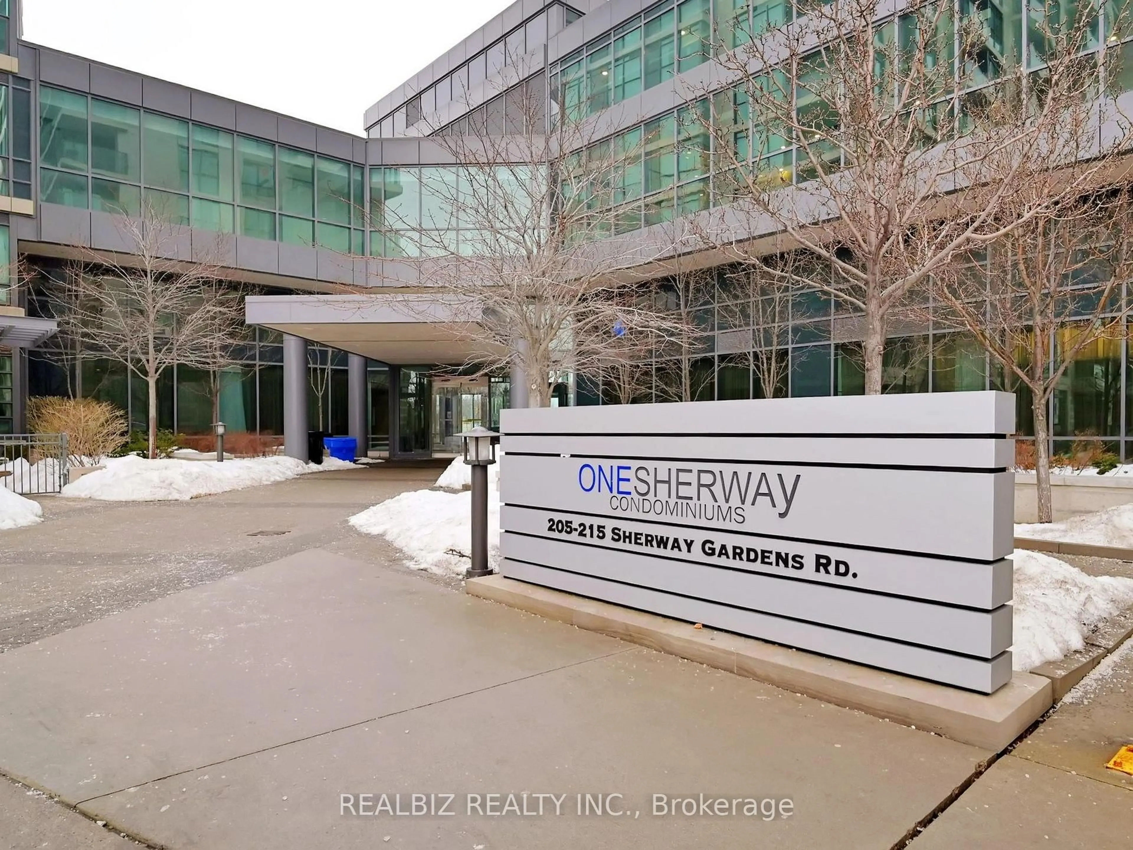 Indoor entryway for 215 Sherway Gardens Rd #1507, Toronto Ontario M9C 0A4