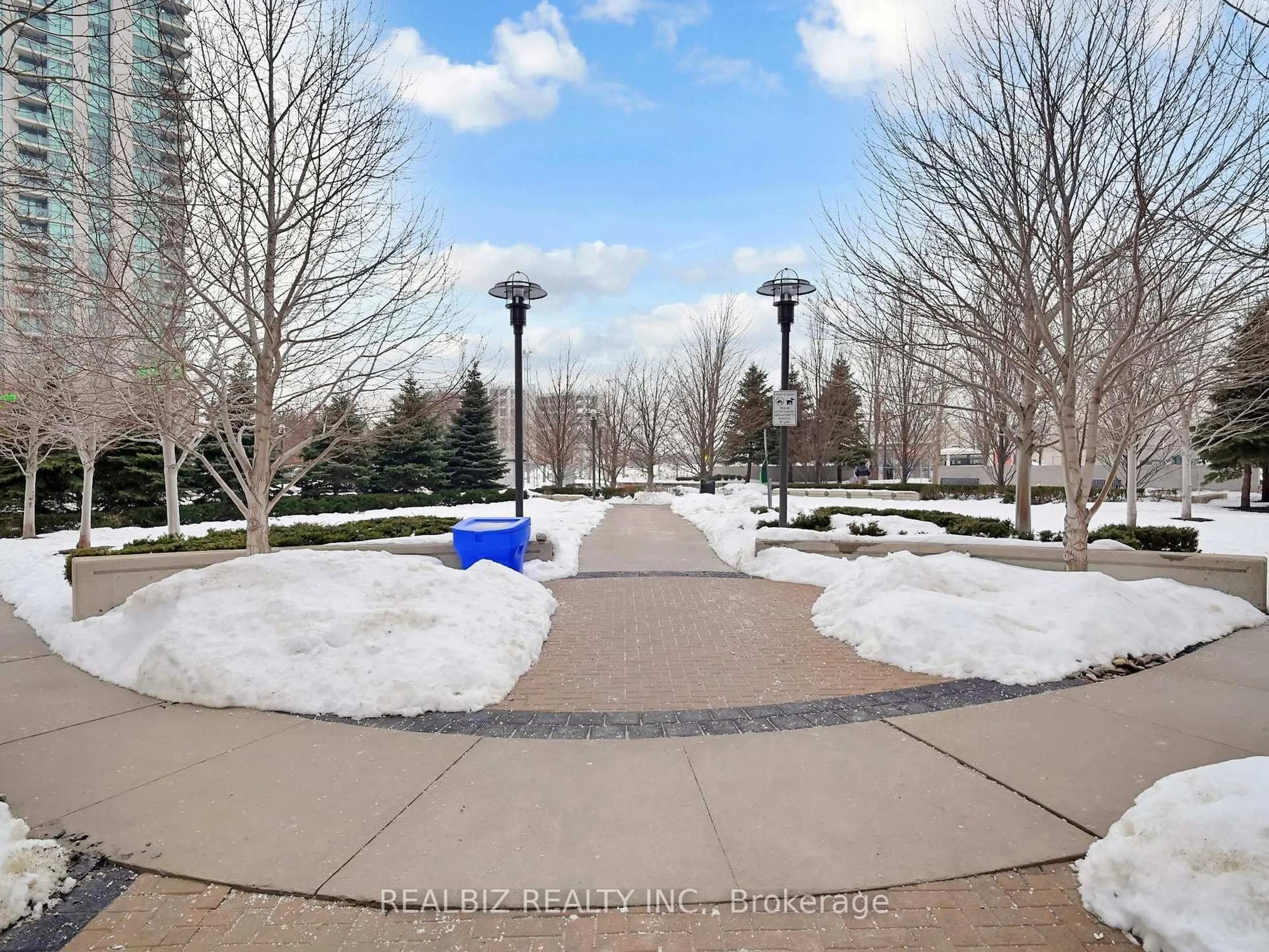 Patio, street for 215 Sherway Gardens Rd #1507, Toronto Ontario M9C 0A4