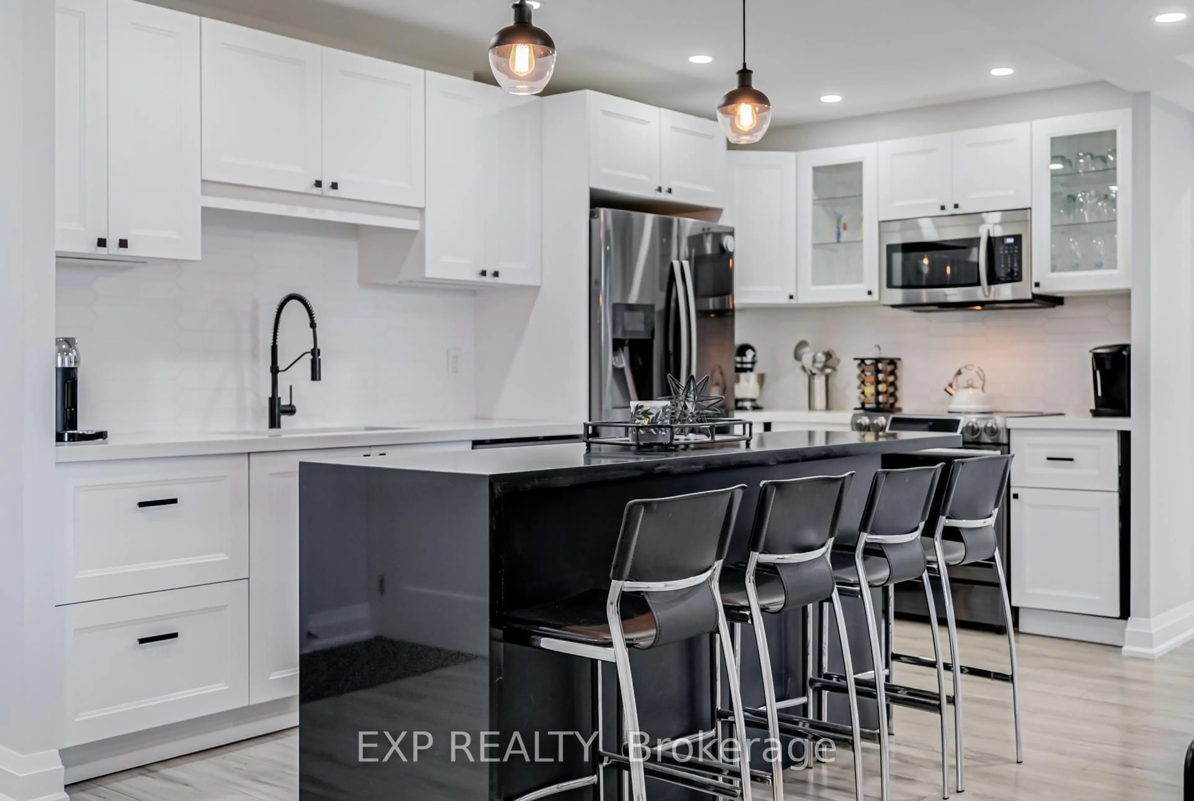 Open concept kitchen, ceramic/tile floor for 299 Mill Rd #1503, Toronto Ontario M9C 4V9