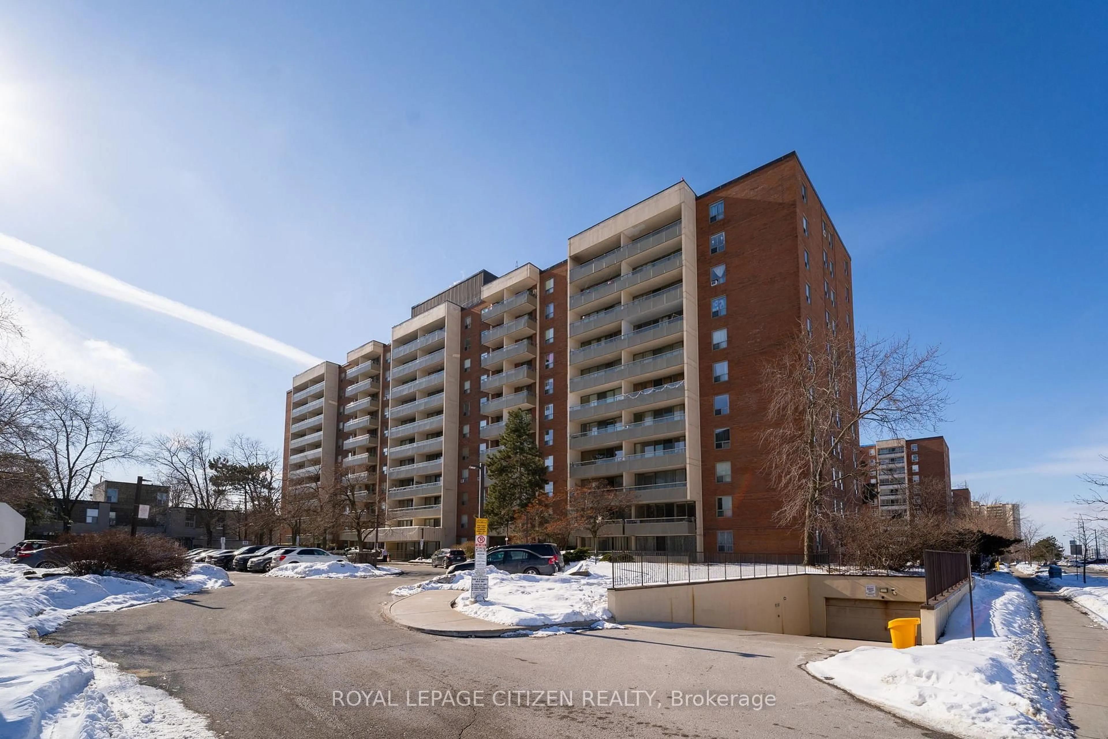 A pic from outside/outdoor area/front of a property/back of a property/a pic from drone, unknown for 19 Four Winds Dr #308, Toronto Ontario M3J 2S9