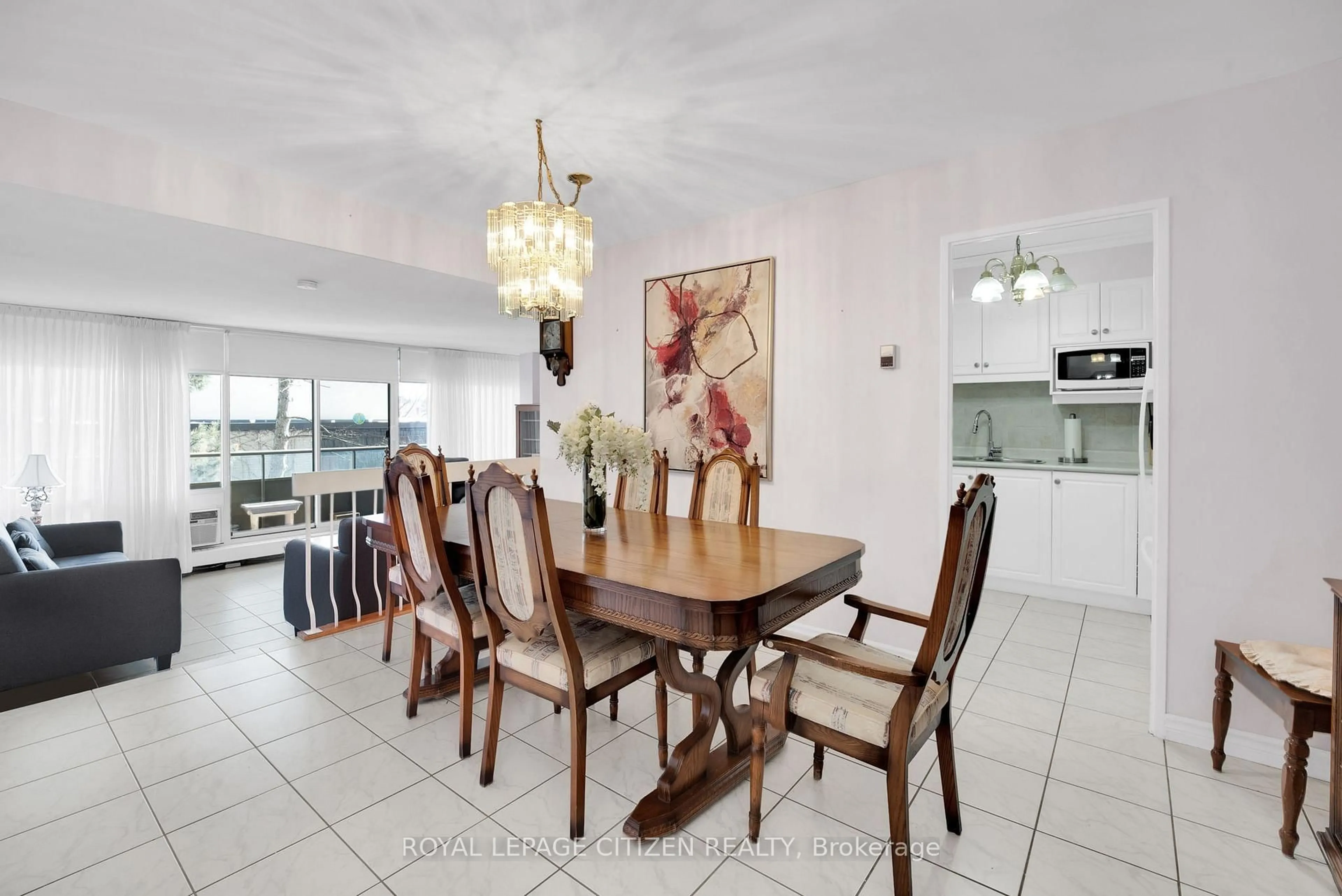 Dining room, ceramic/tile floor for 19 Four Winds Dr #308, Toronto Ontario M3J 2S9