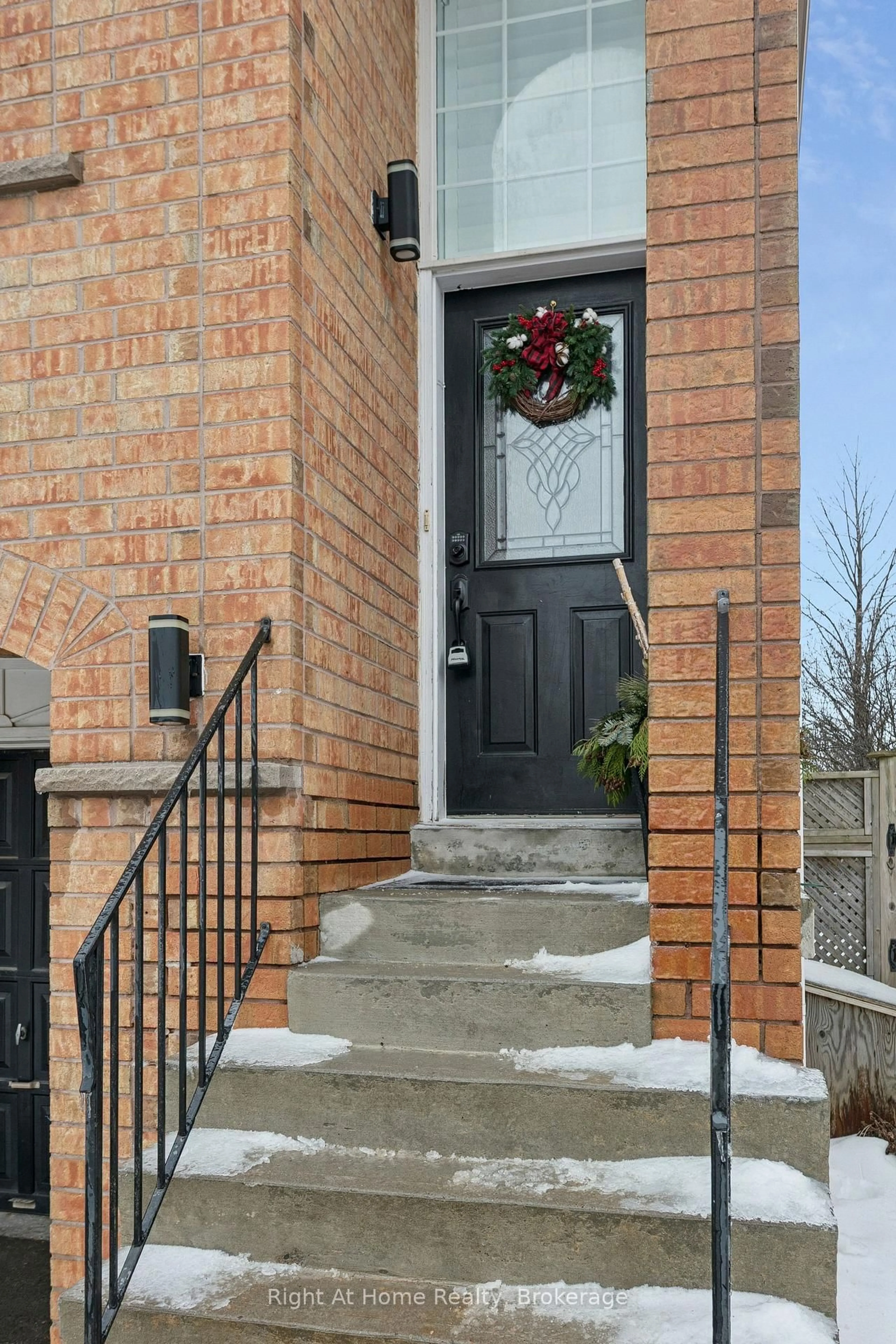 Home with brick exterior material, street for 389 Fairgate Way, Oakville Ontario L6H 6Y1