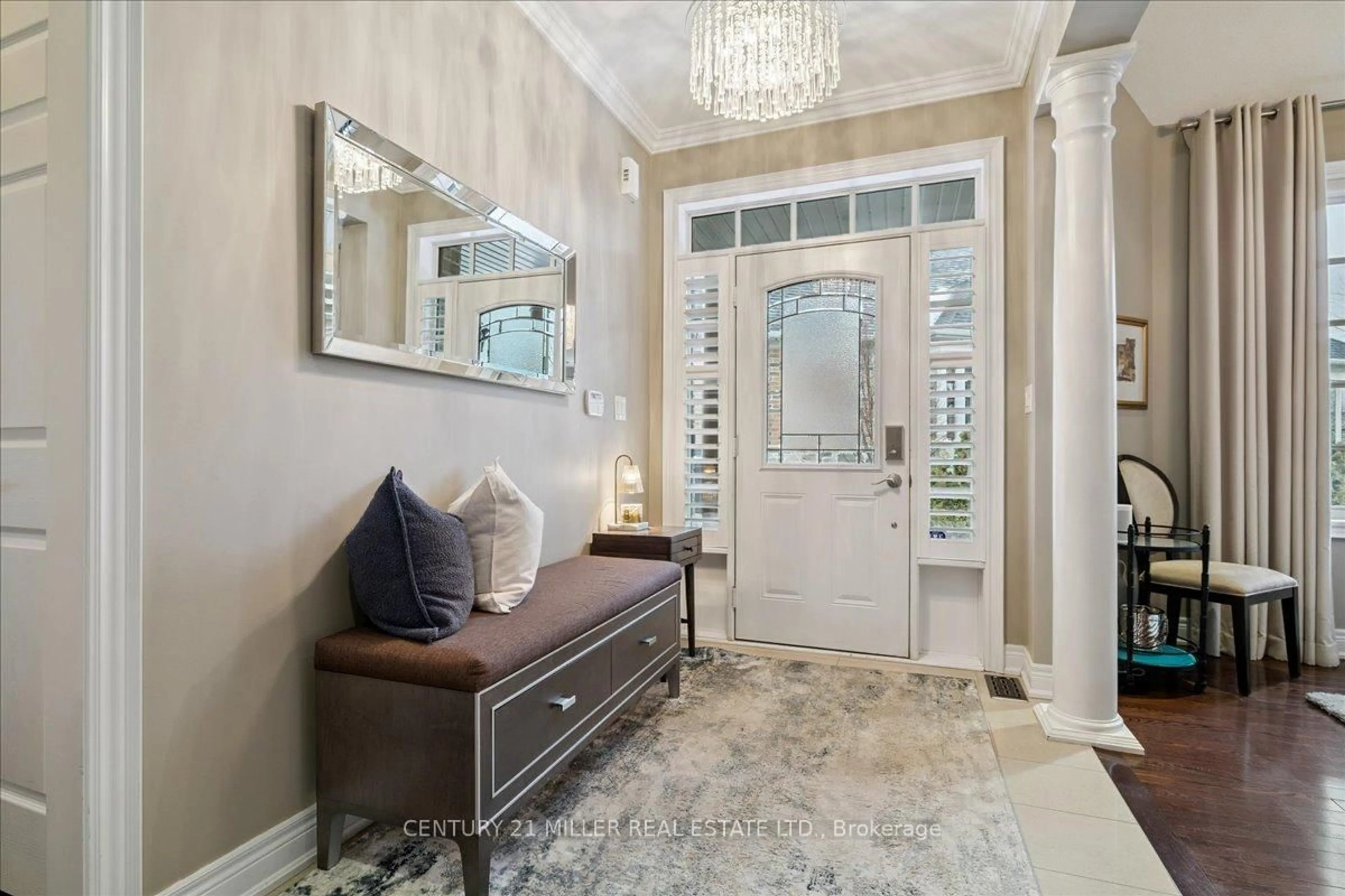 Indoor entryway for 3353 Liptay Ave #14, Oakville Ontario L6M 0M6