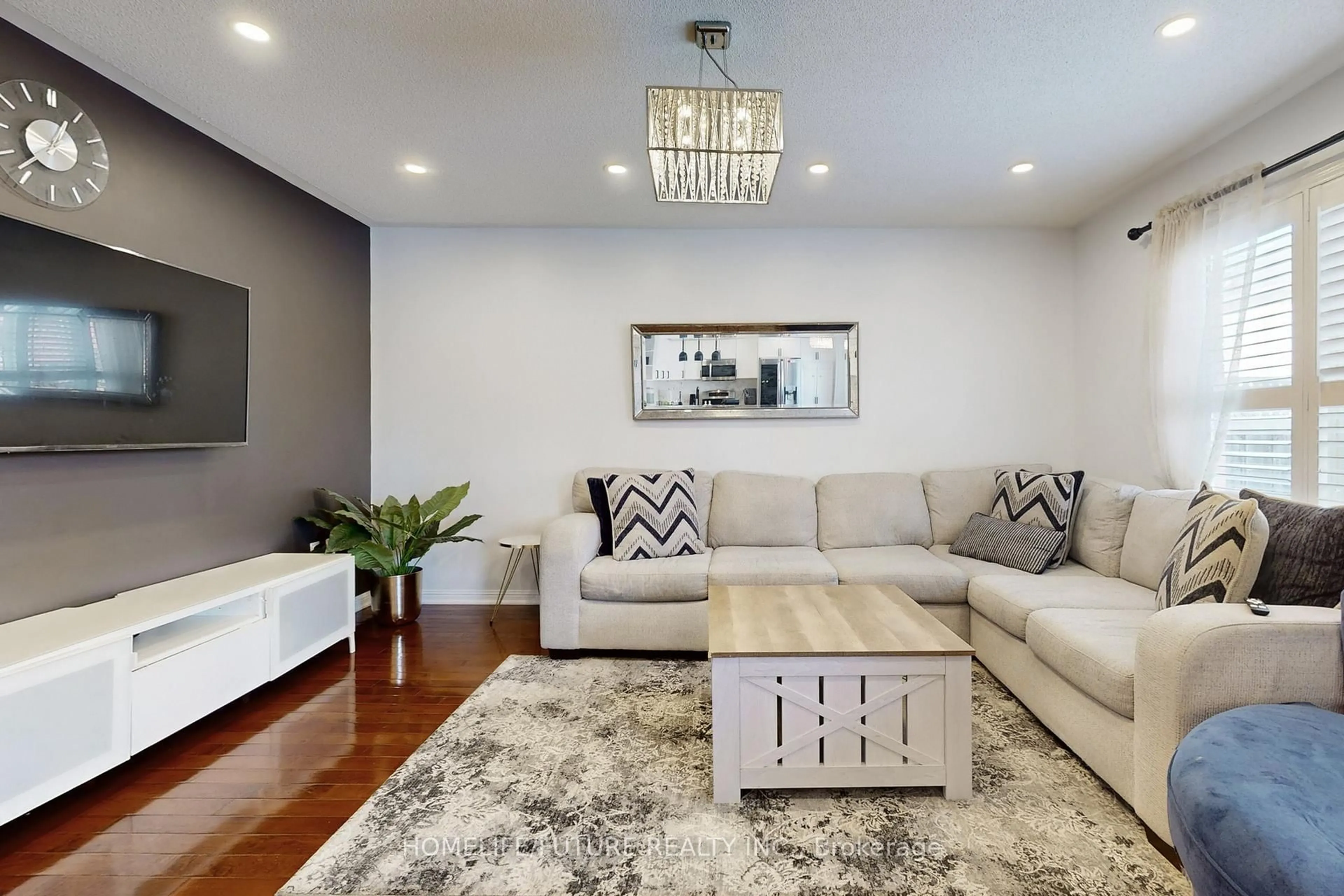 Living room with furniture, unknown for 665 Savoline Blvd, Milton Ontario L9T 0N2