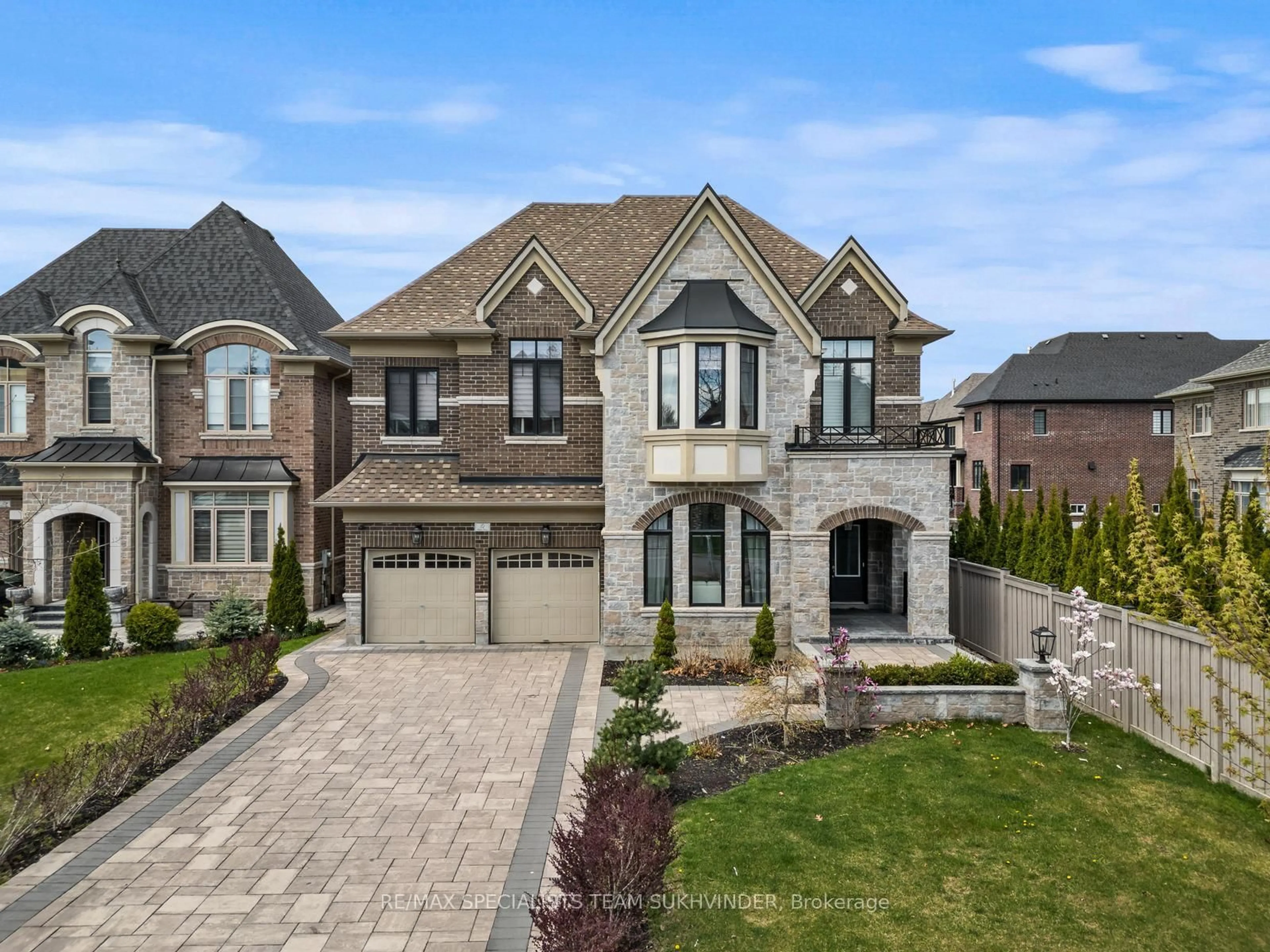 Home with brick exterior material, street for 51 Classic Dr, Brampton Ontario L6Y 5H3