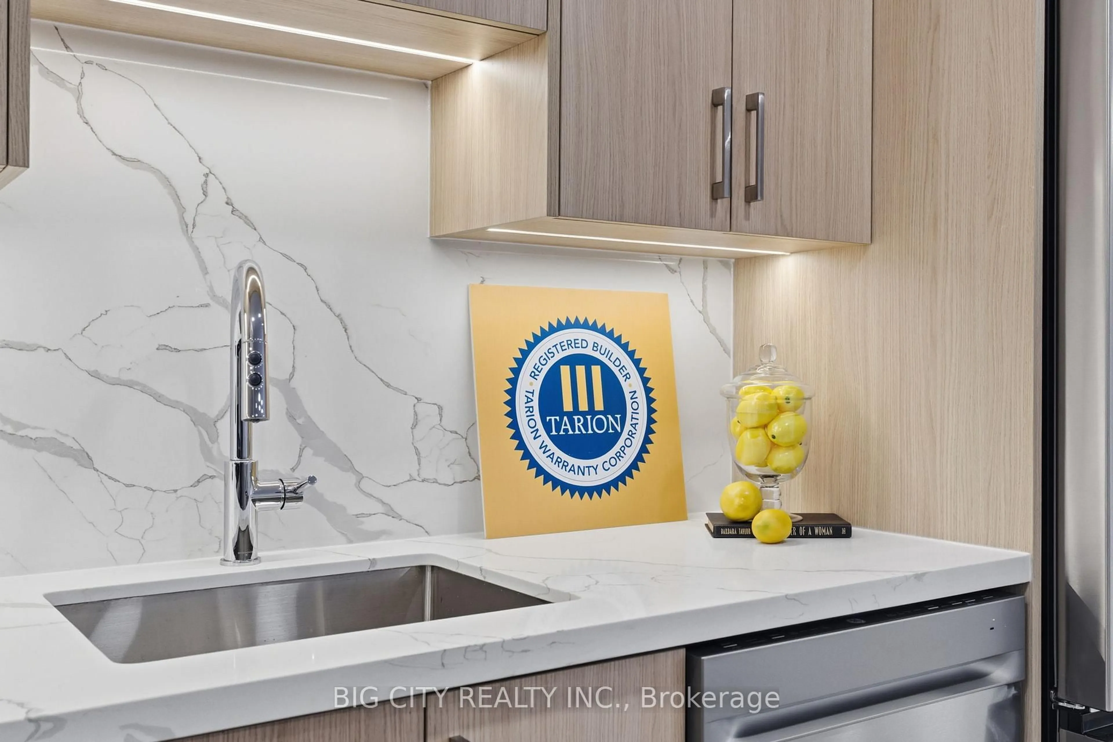 Unknown for 68 Westholme Ave #2, Toronto Ontario M6P 3B8