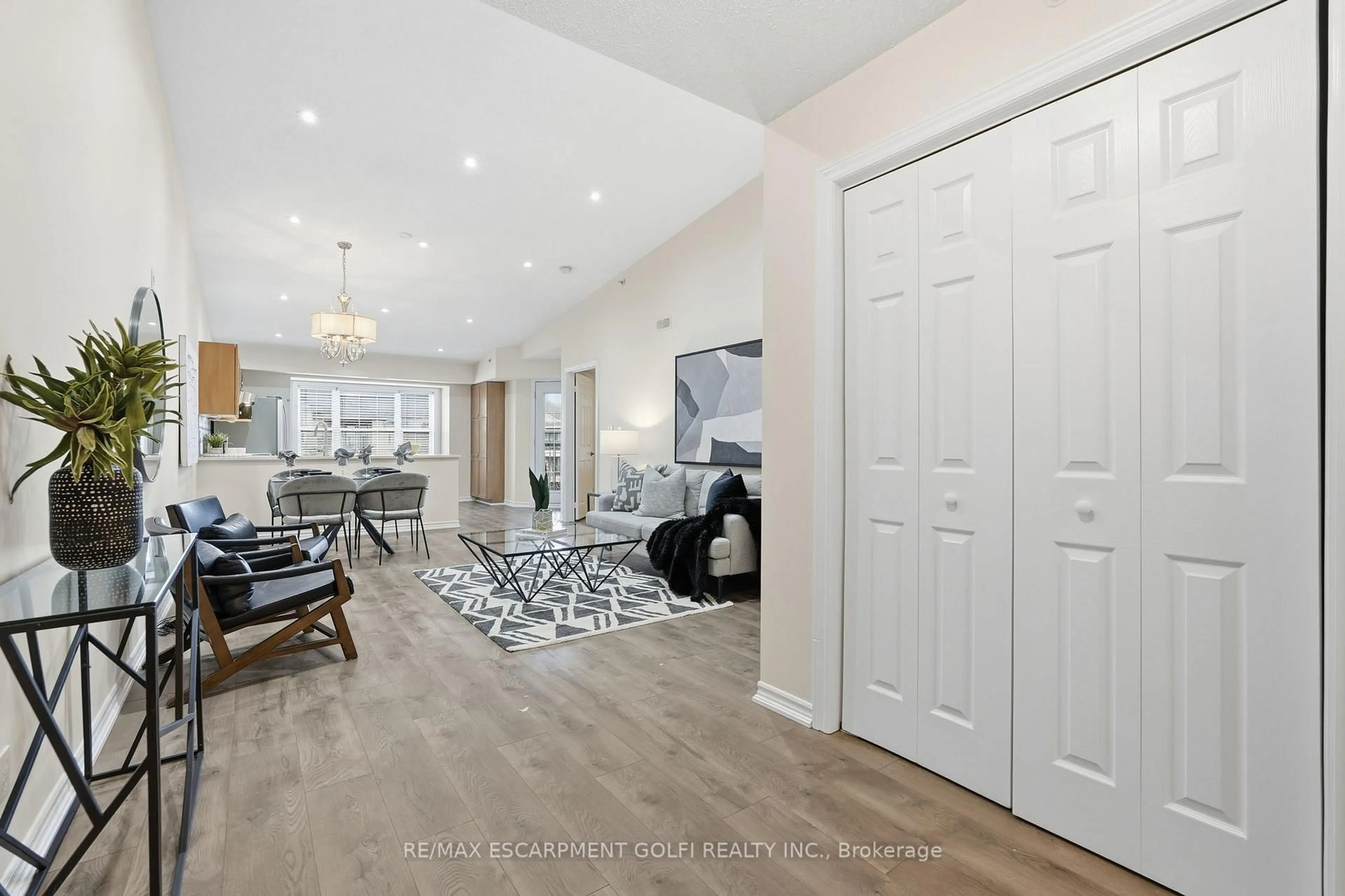 Unknown for 2035 Appleby Line #411, Burlington Ontario L7L 7G8