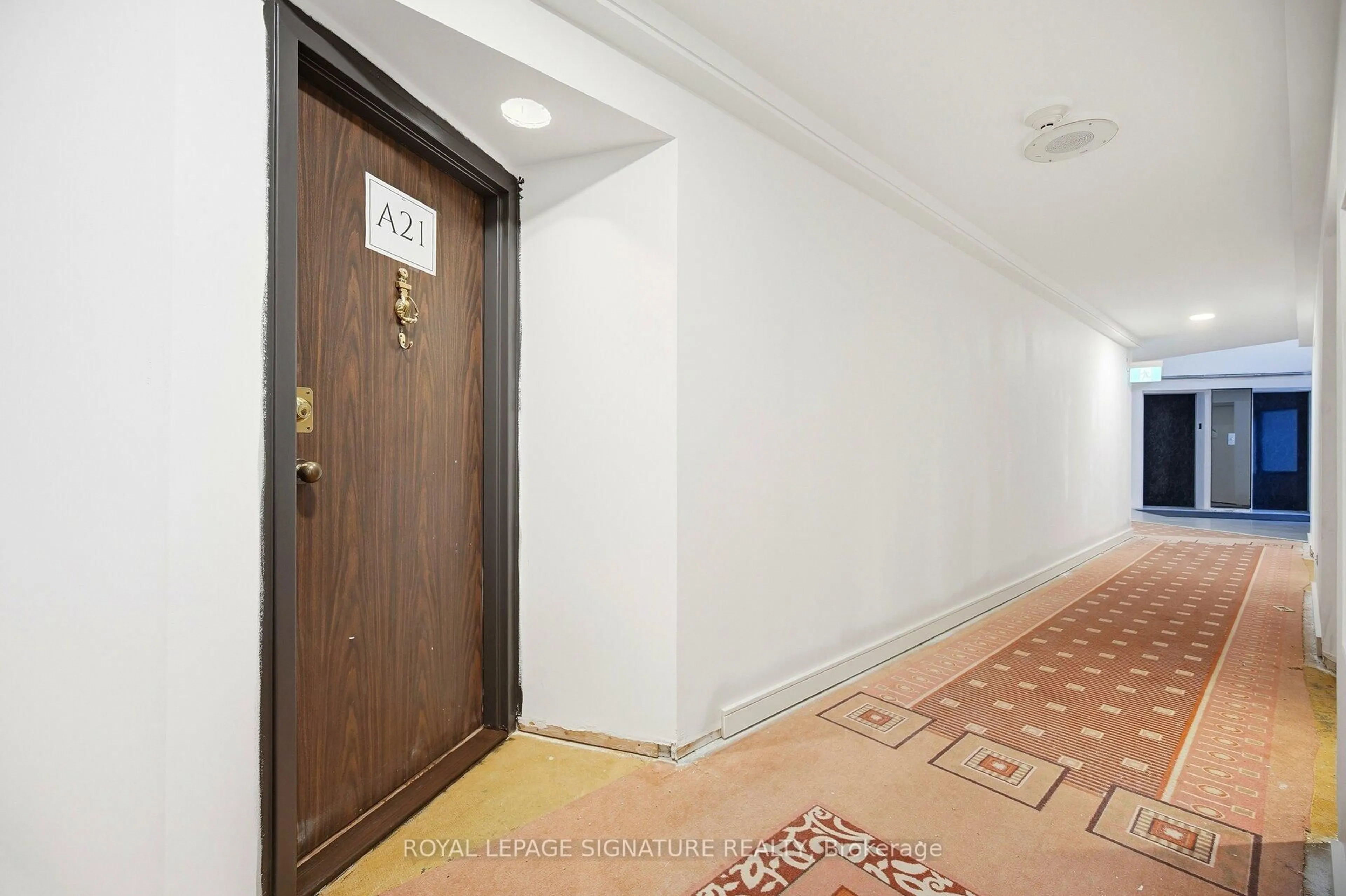 Indoor foyer for 296 Mill Rd #A21, Toronto Ontario M9C 4X8