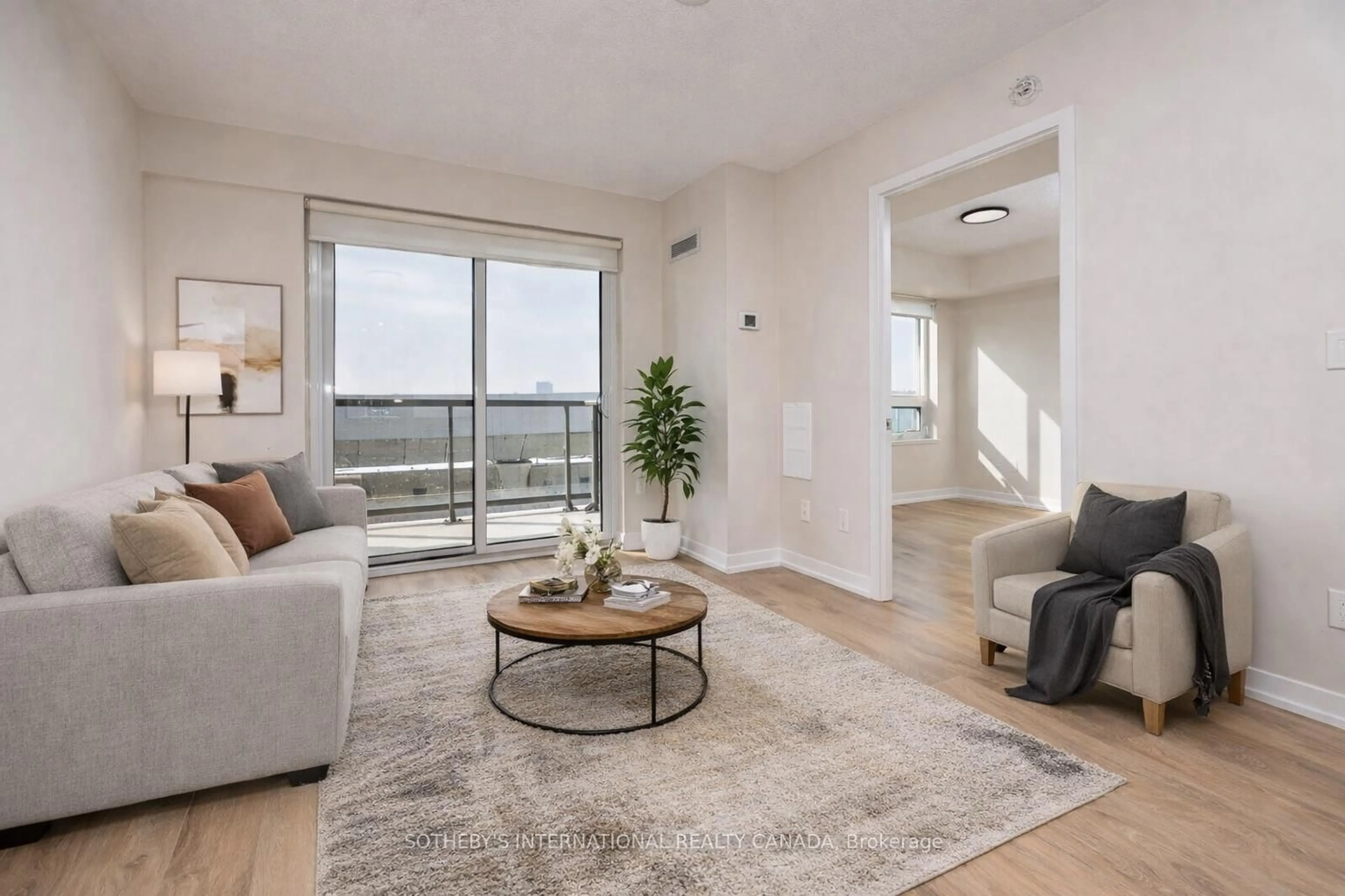 Living room with furniture, unknown for 1420 Dupont St #512, Toronto Ontario M6H 0C2