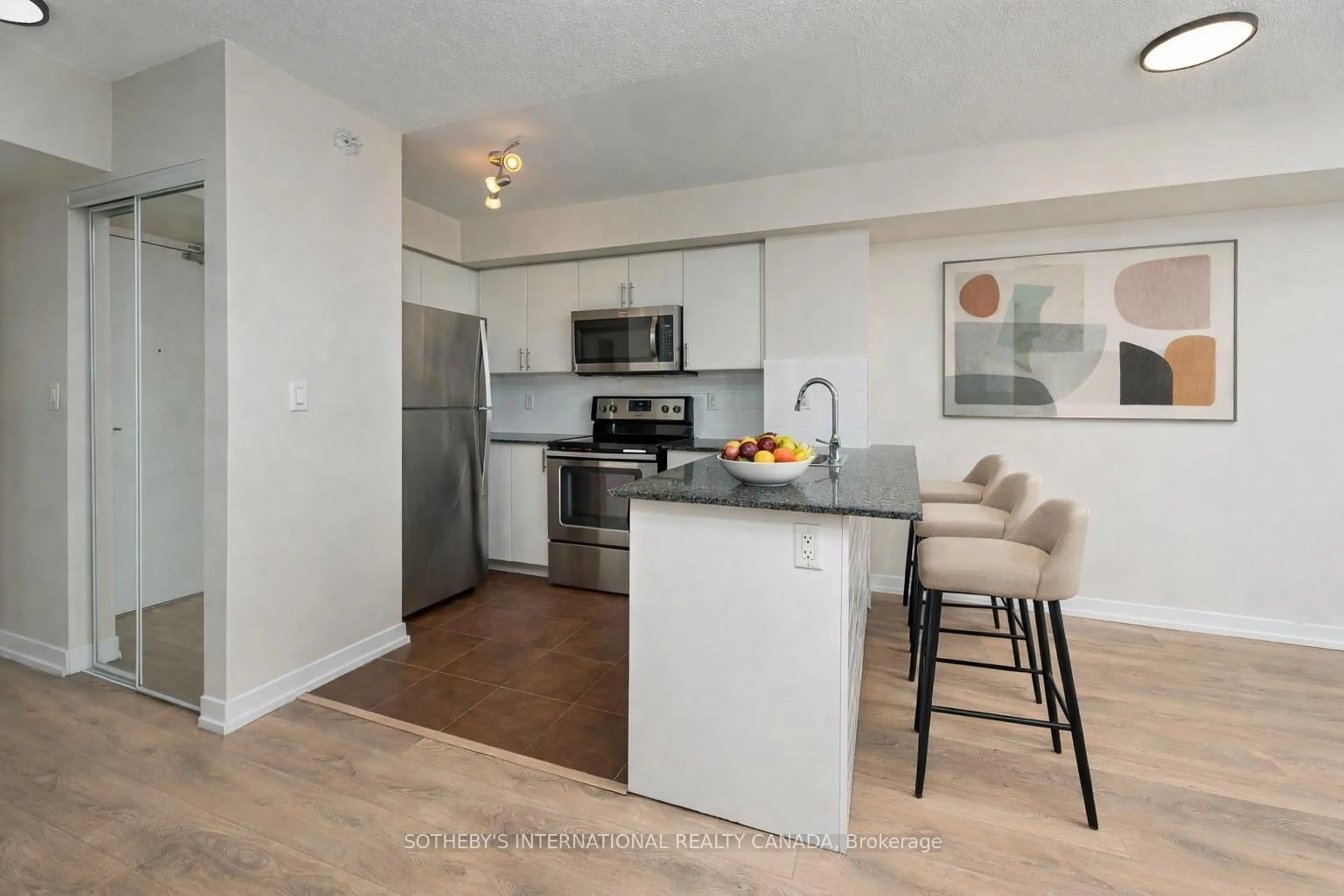 Unknown for 1420 Dupont St #512, Toronto Ontario M6H 0C2