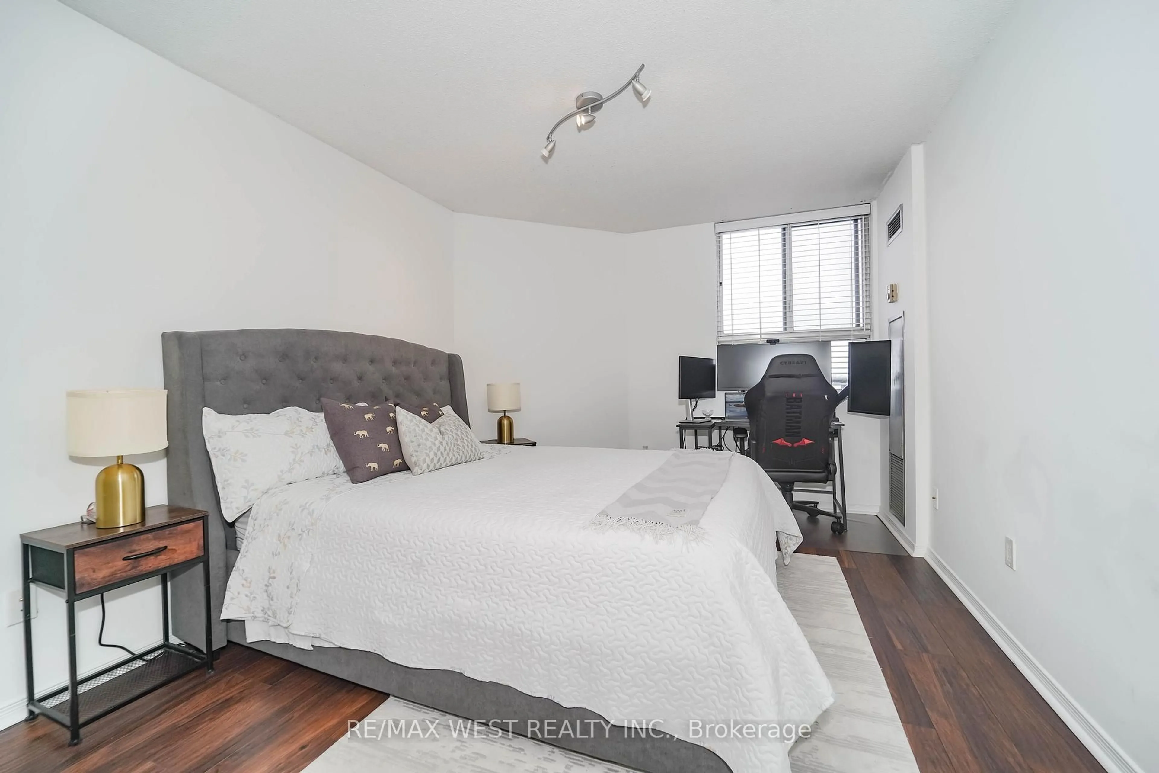 A pic of a room for 234 Albion Rd #PH10, Toronto Ontario M9W 6A7