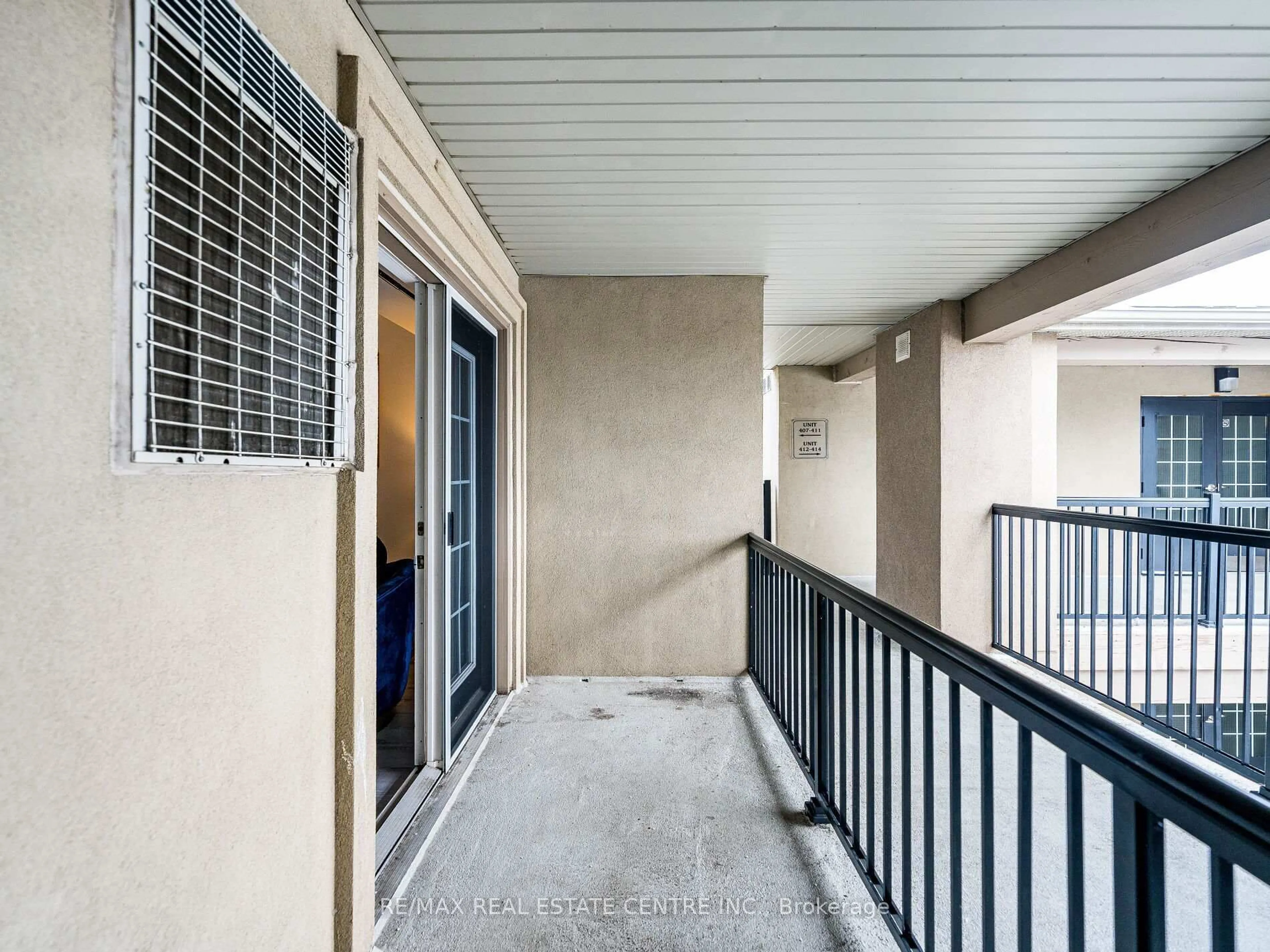 Balcony in the apartment, street for 1483 Maple Ave #408, Milton Ontario L9T 0B6