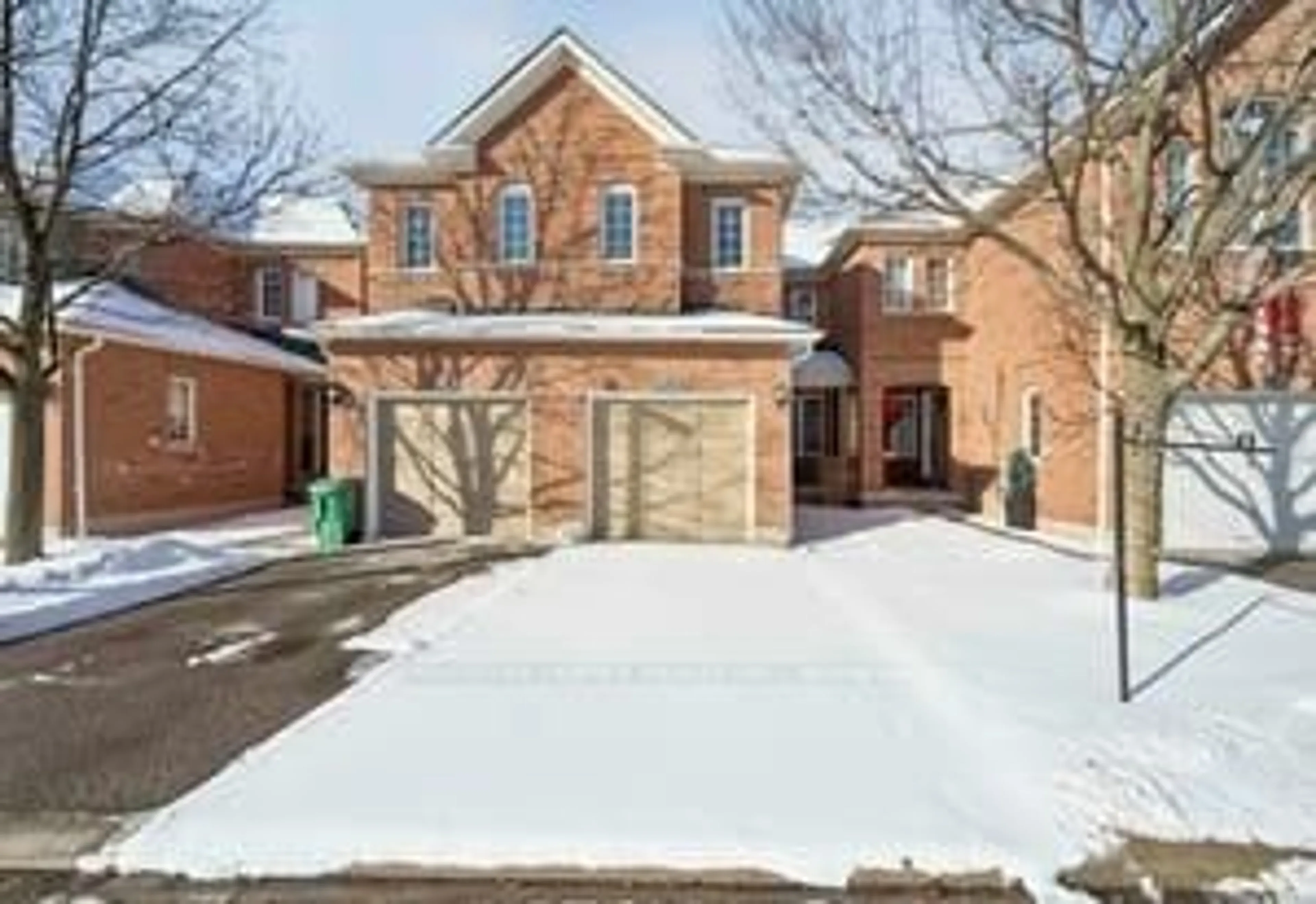 Home with brick exterior material, street for 2665 Thomas St #60, Mississauga Ontario L5M 6G6