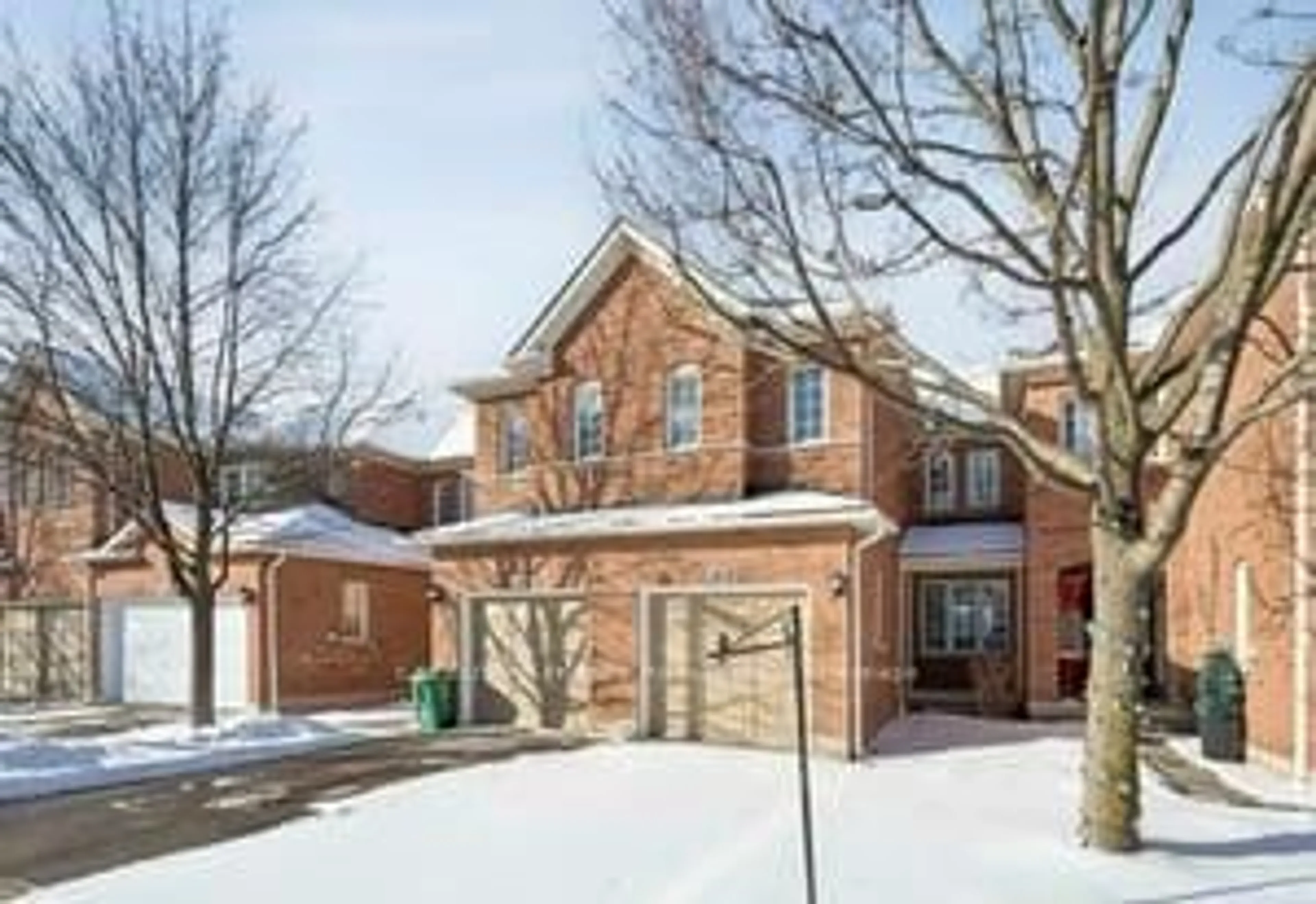 Home with brick exterior material, street for 2665 Thomas St #60, Mississauga Ontario L5M 6G6
