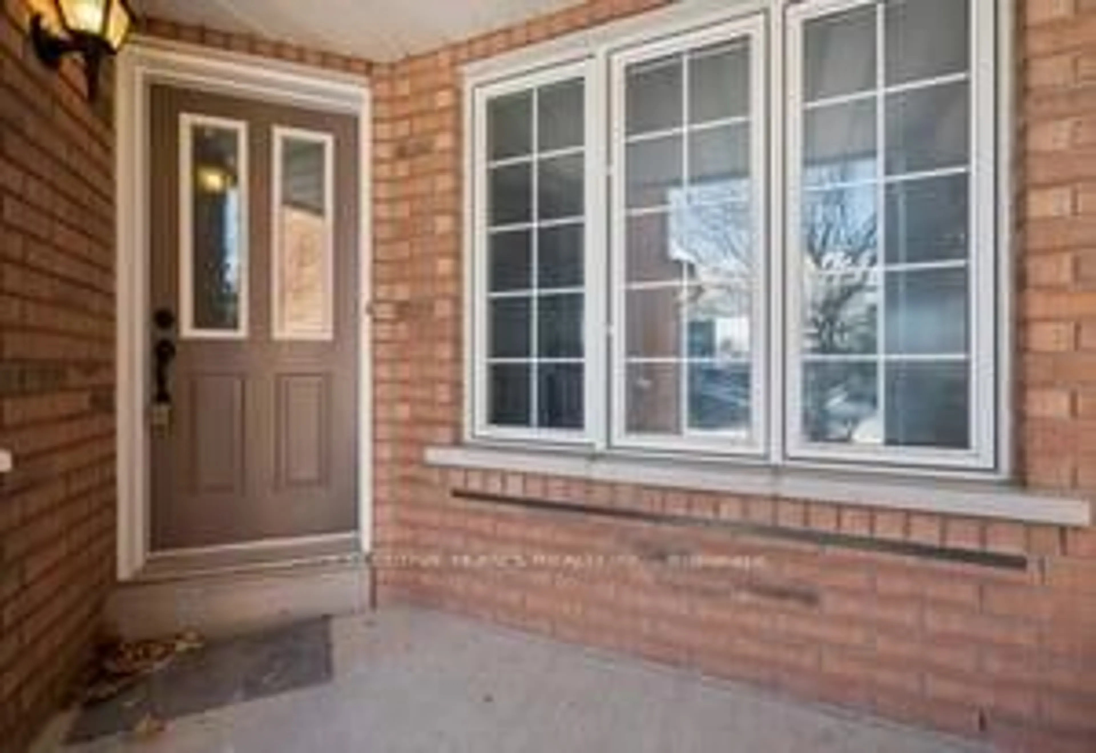 Home with brick exterior material, street for 2665 Thomas St #60, Mississauga Ontario L5M 6G6