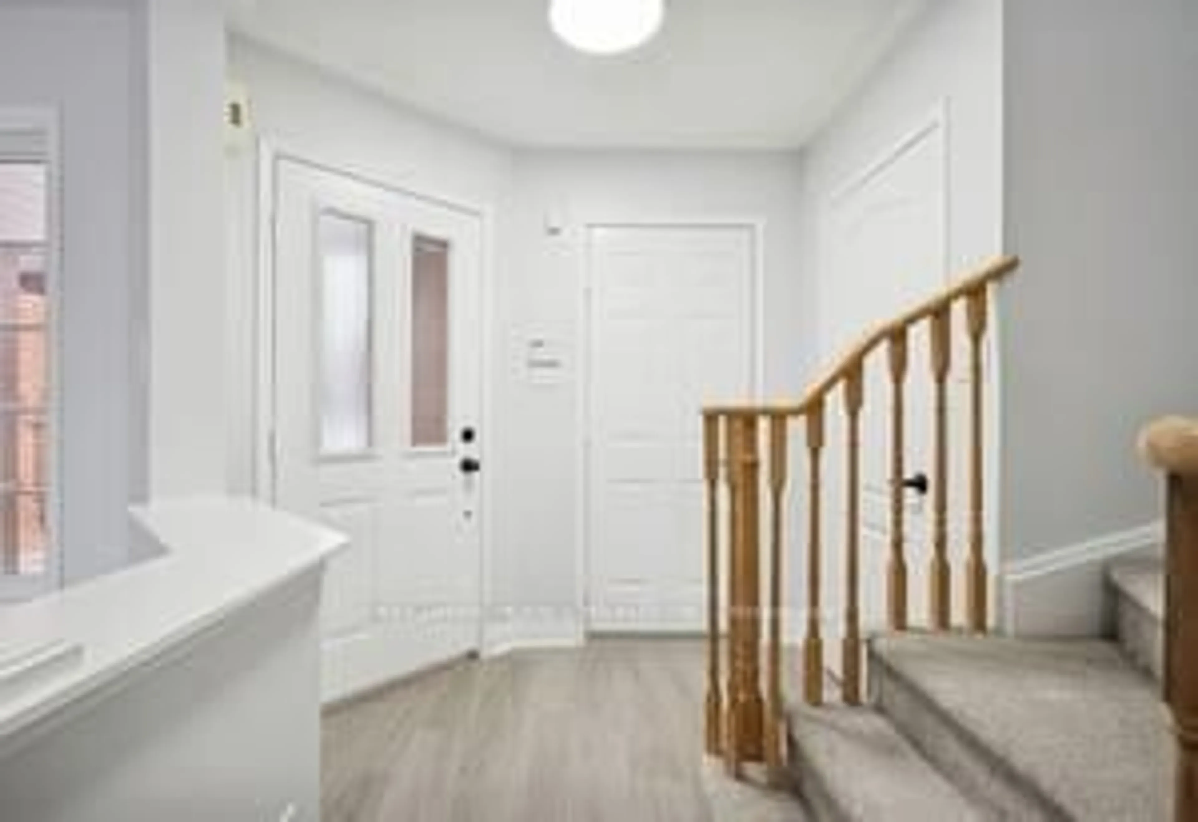 Indoor entryway for 2665 Thomas St #60, Mississauga Ontario L5M 6G6