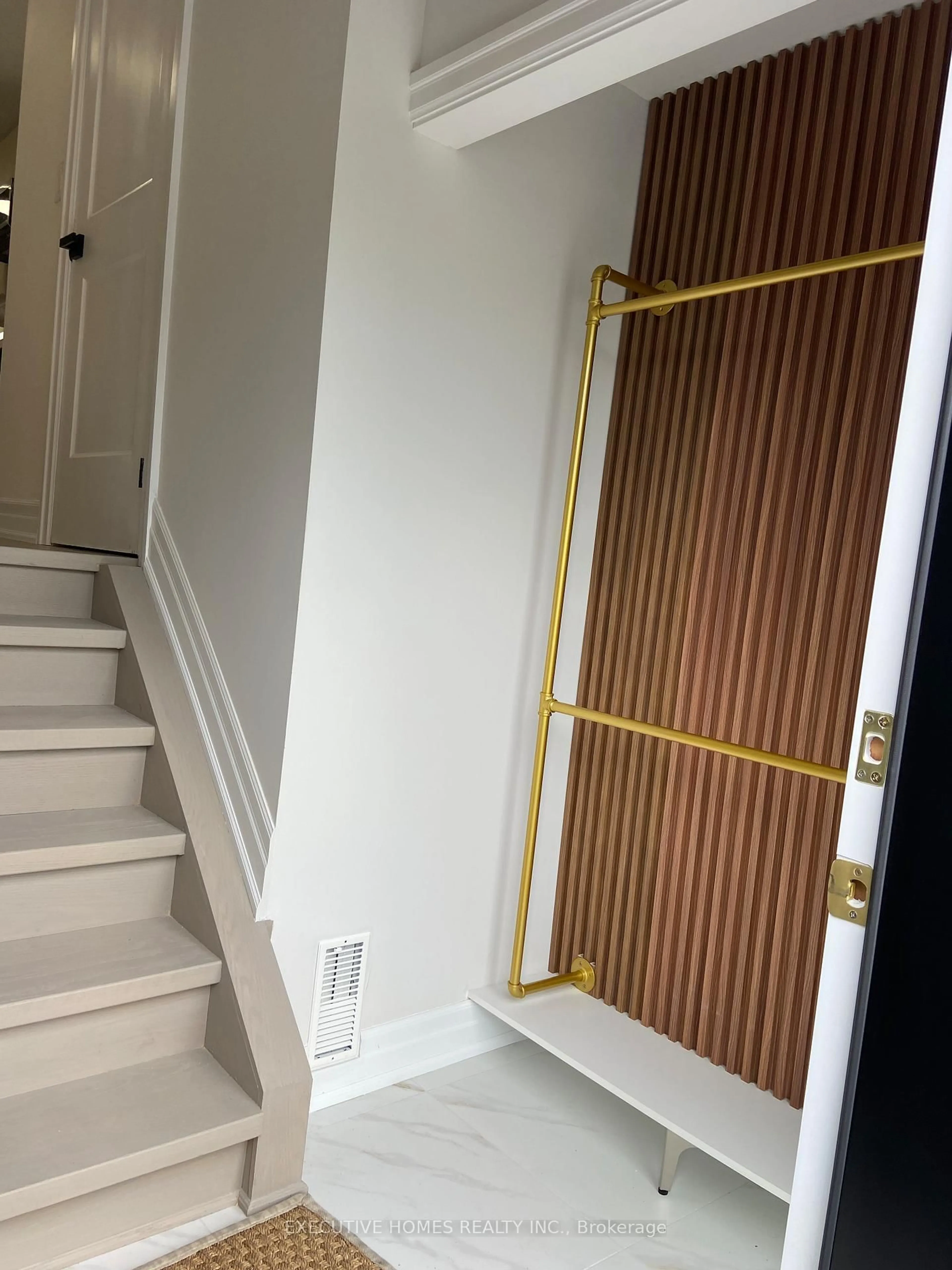 Unknown for 2685 Windjammer Rd, Mississauga Ontario L5L 1T3