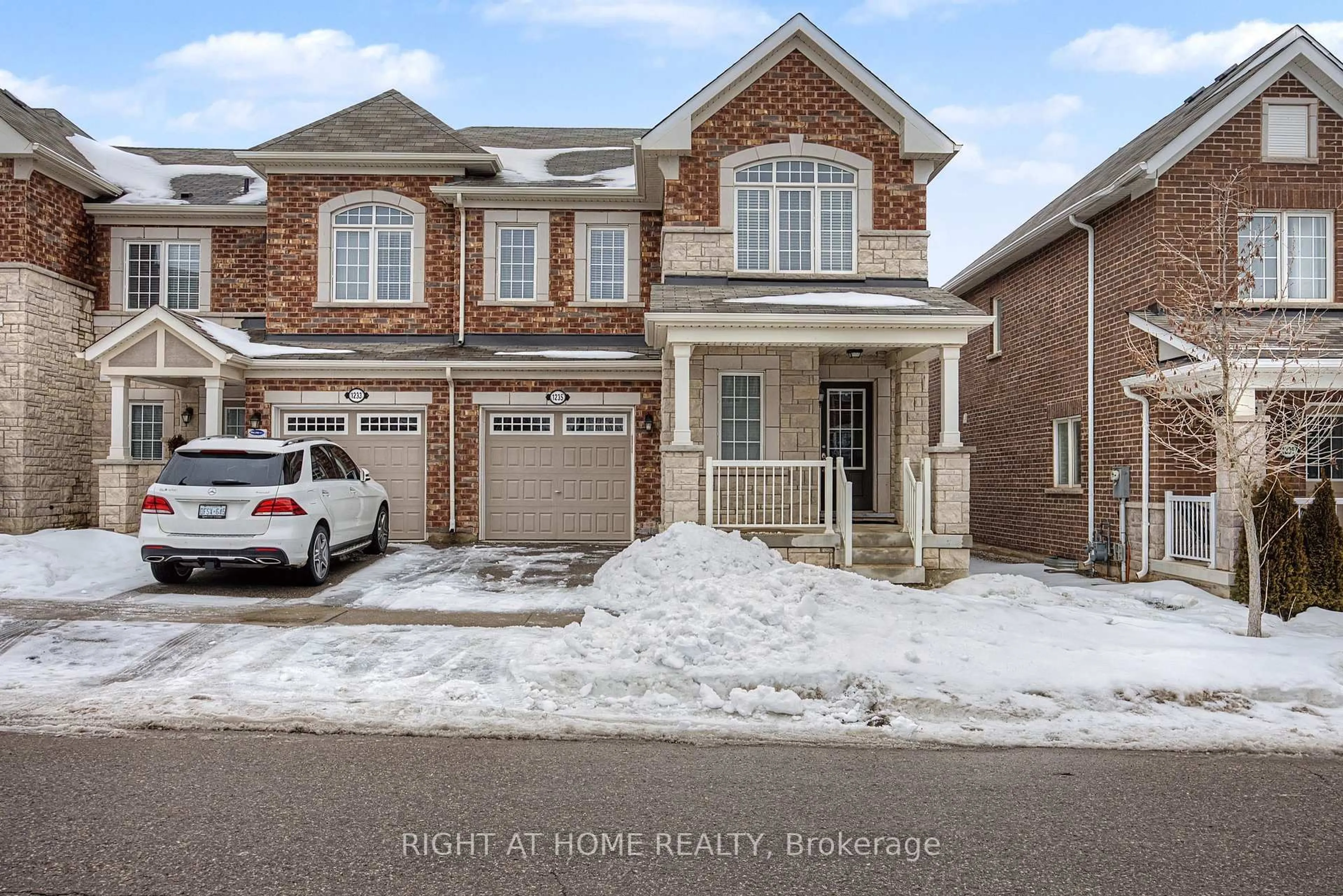 Home with brick exterior material, street for 1235 Mulroney Hts, Milton Ontario L9E 1G1