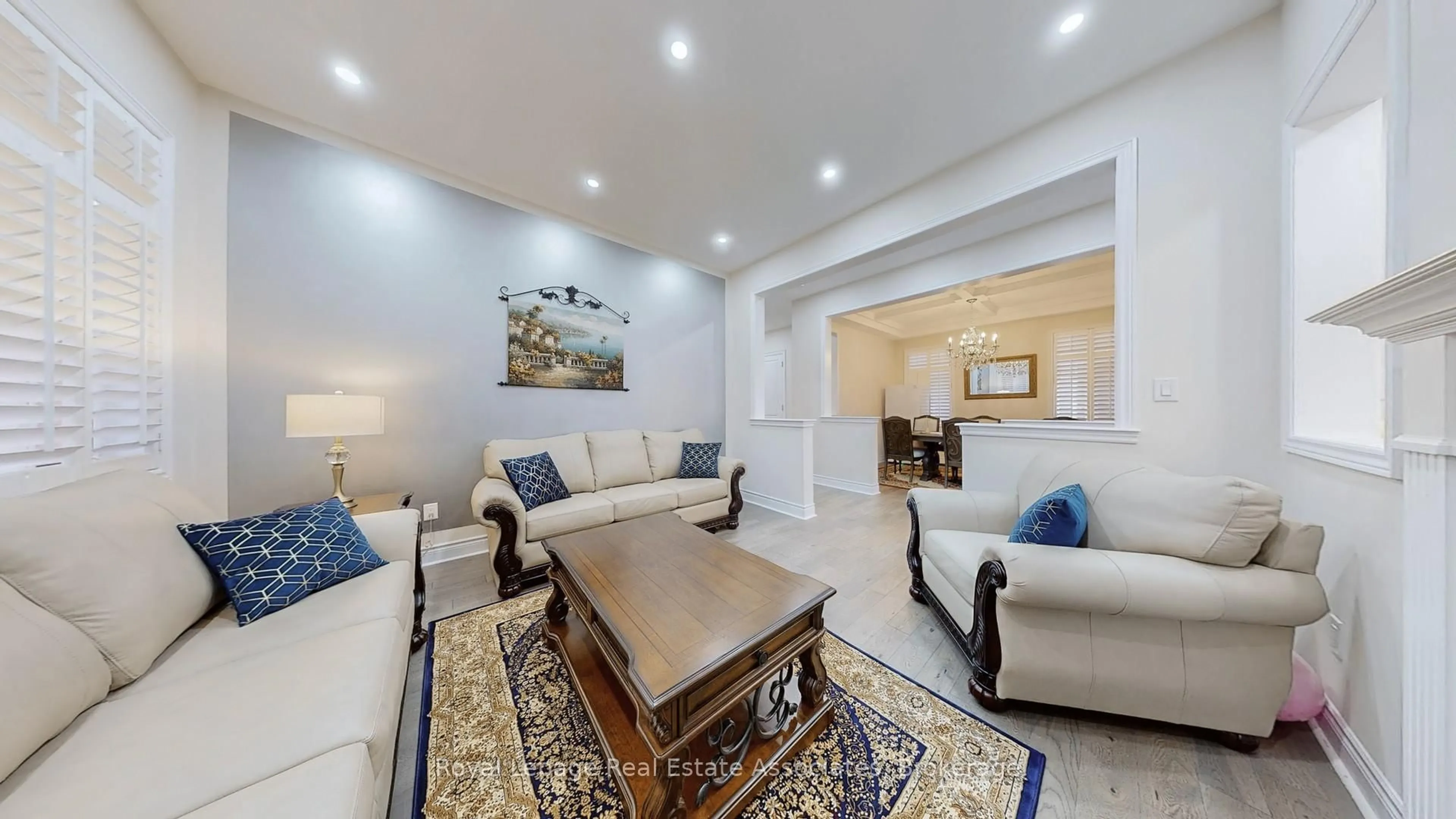 Living room with furniture, unknown for 212 Niagara Tr, Halton Hills Ontario L7G 0H9