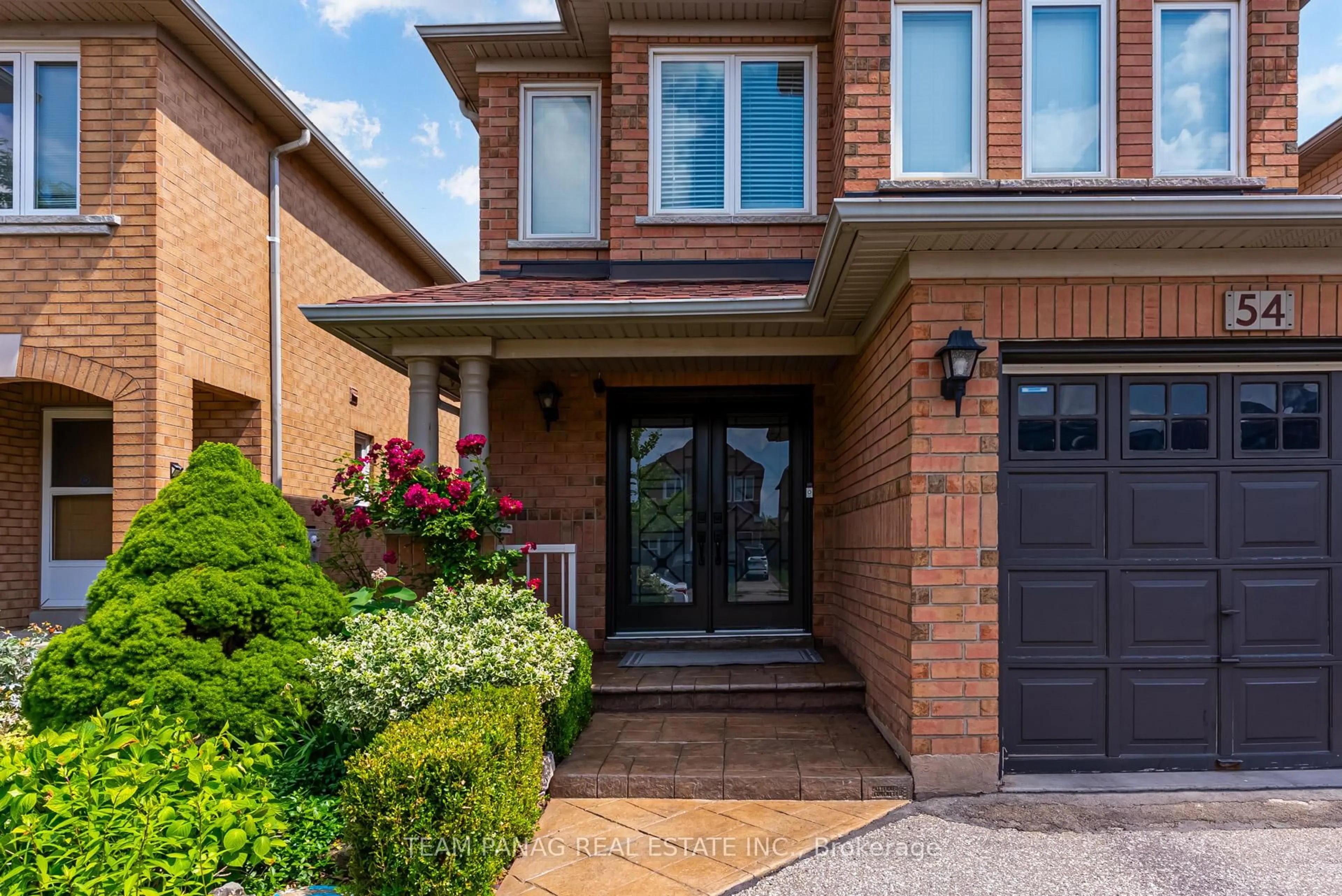 Home with brick exterior material, street for 54 Loons Call Cres, Brampton Ontario L6R 2G4