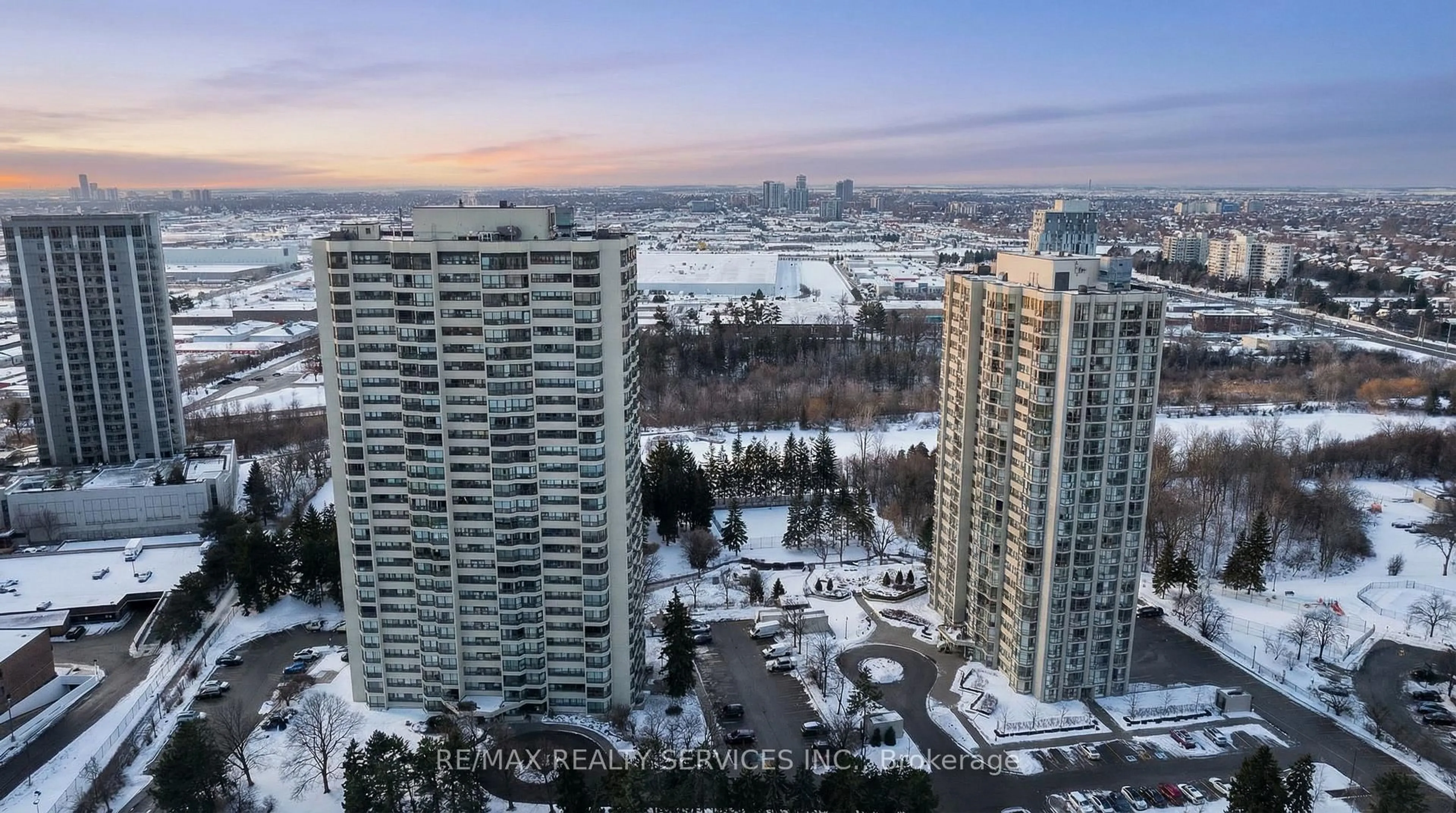 A pic from outside/outdoor area/front of a property/back of a property/a pic from drone, city buildings view from balcony for 8 Lisa St #203, Brampton Ontario L6T 4S6