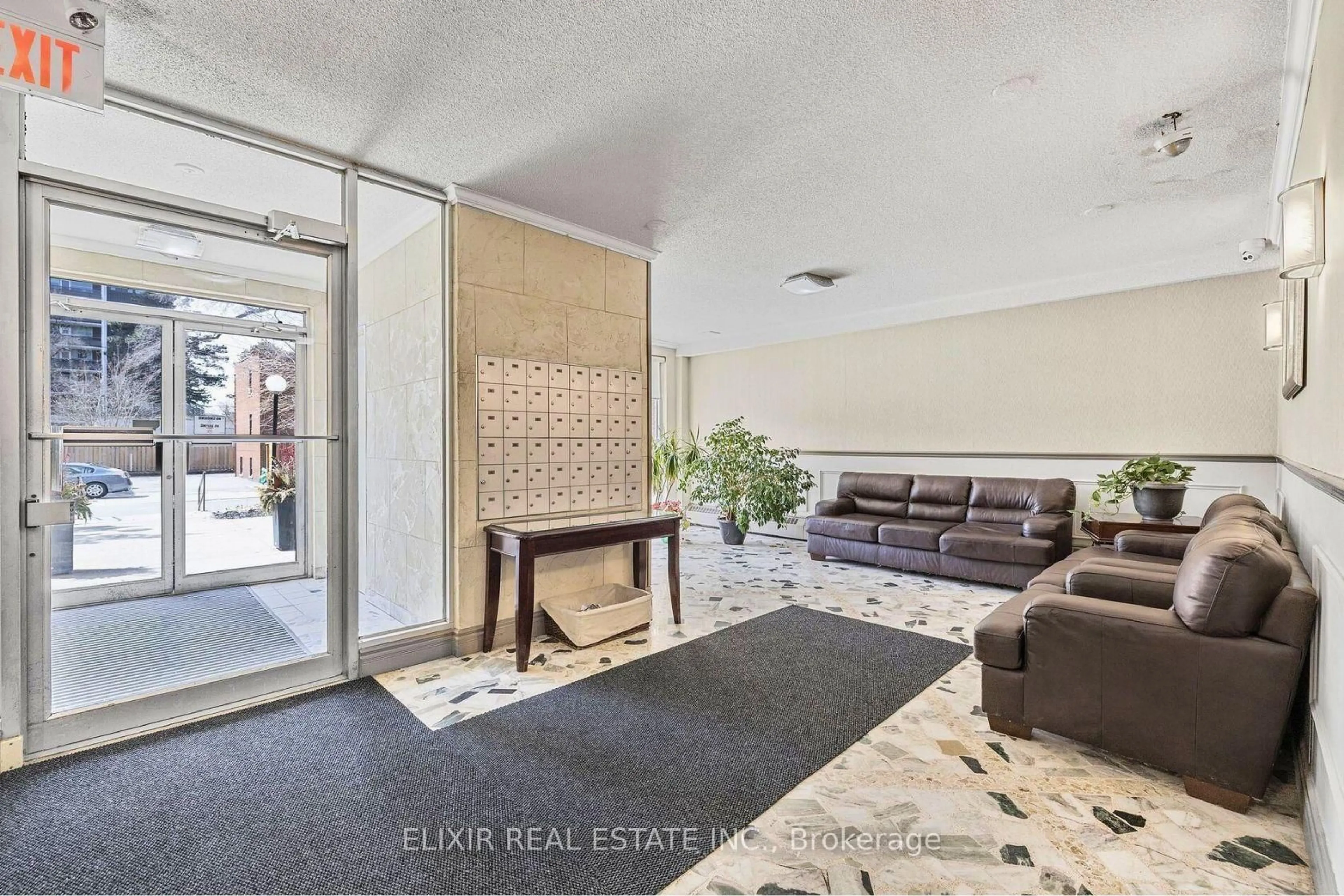 Unknown for 15 Elizabeth St #605, Mississauga Ontario L5G 2Z3