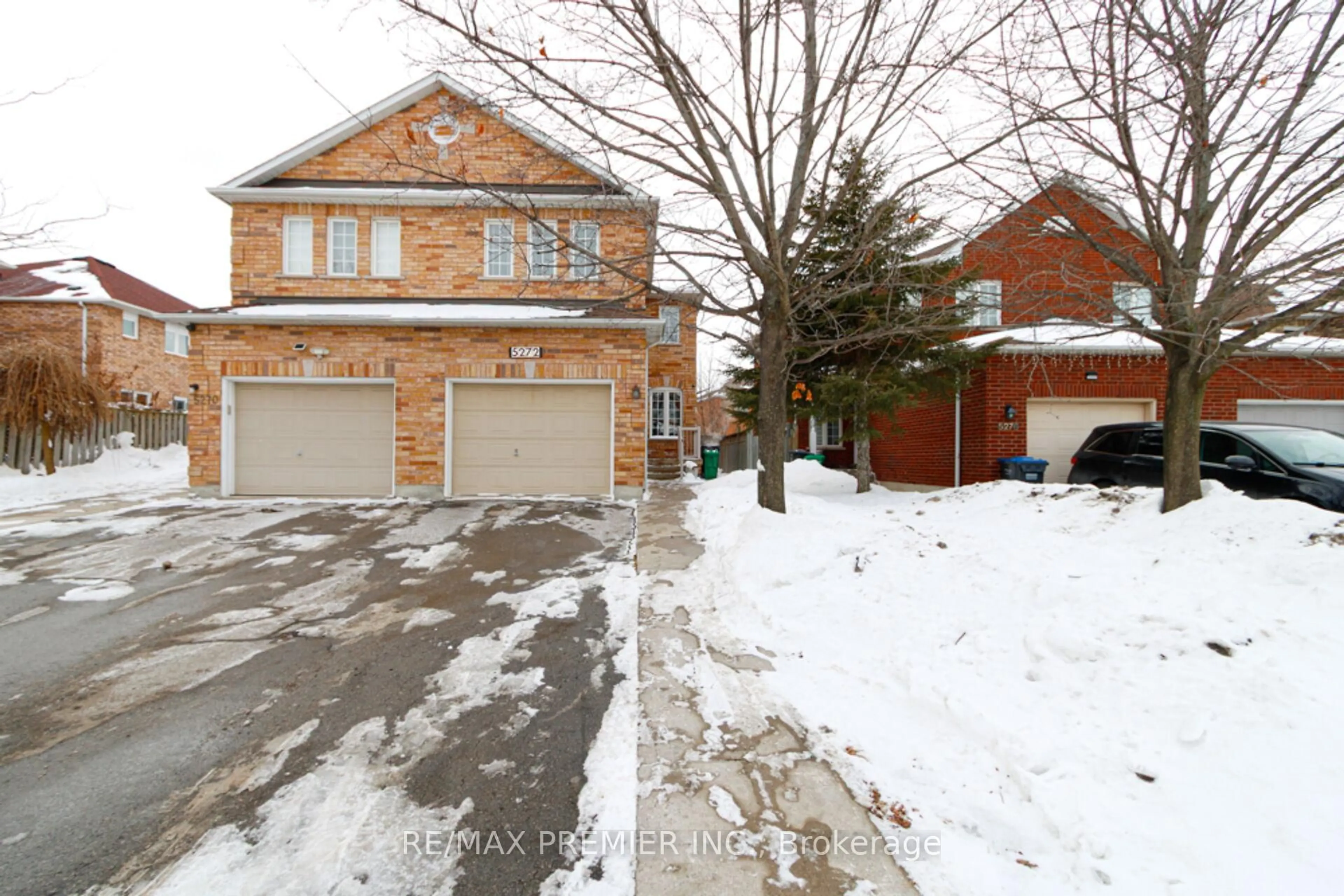 Home with brick exterior material, street for 5272 Brookwood Crt, Mississauga Ontario L5V 2N8