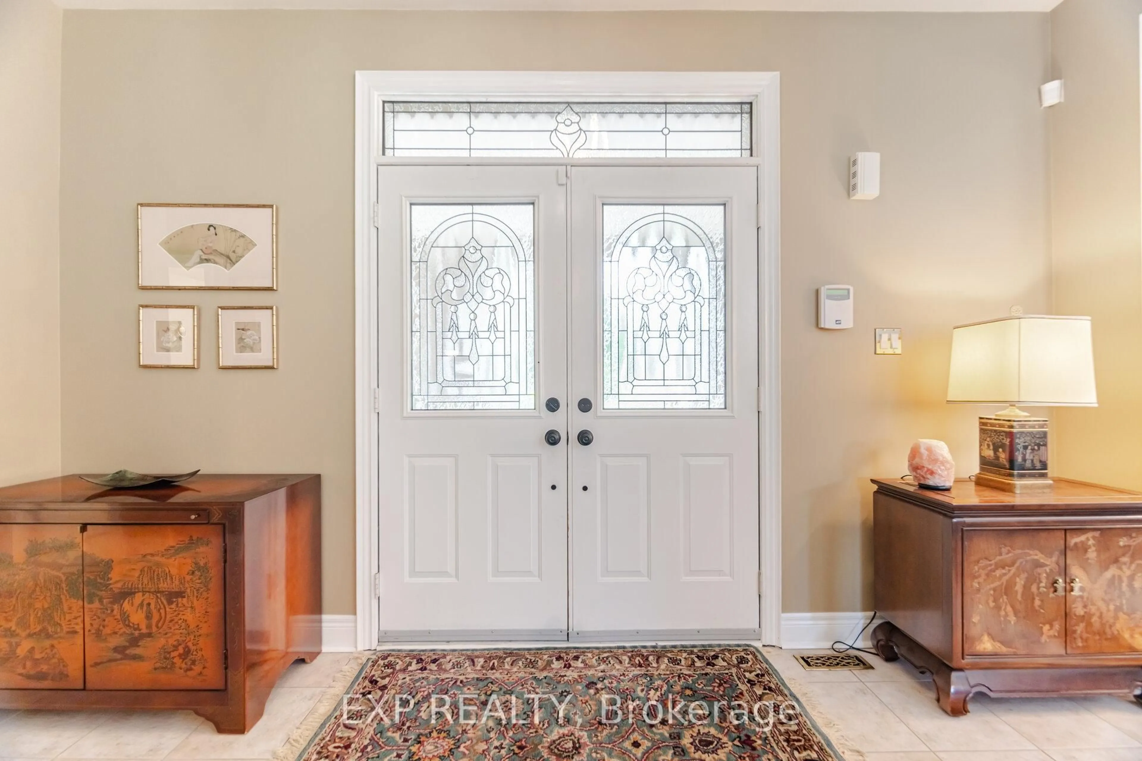 Indoor entryway for 37 Links Lane, Brampton Ontario L6Y 5H2