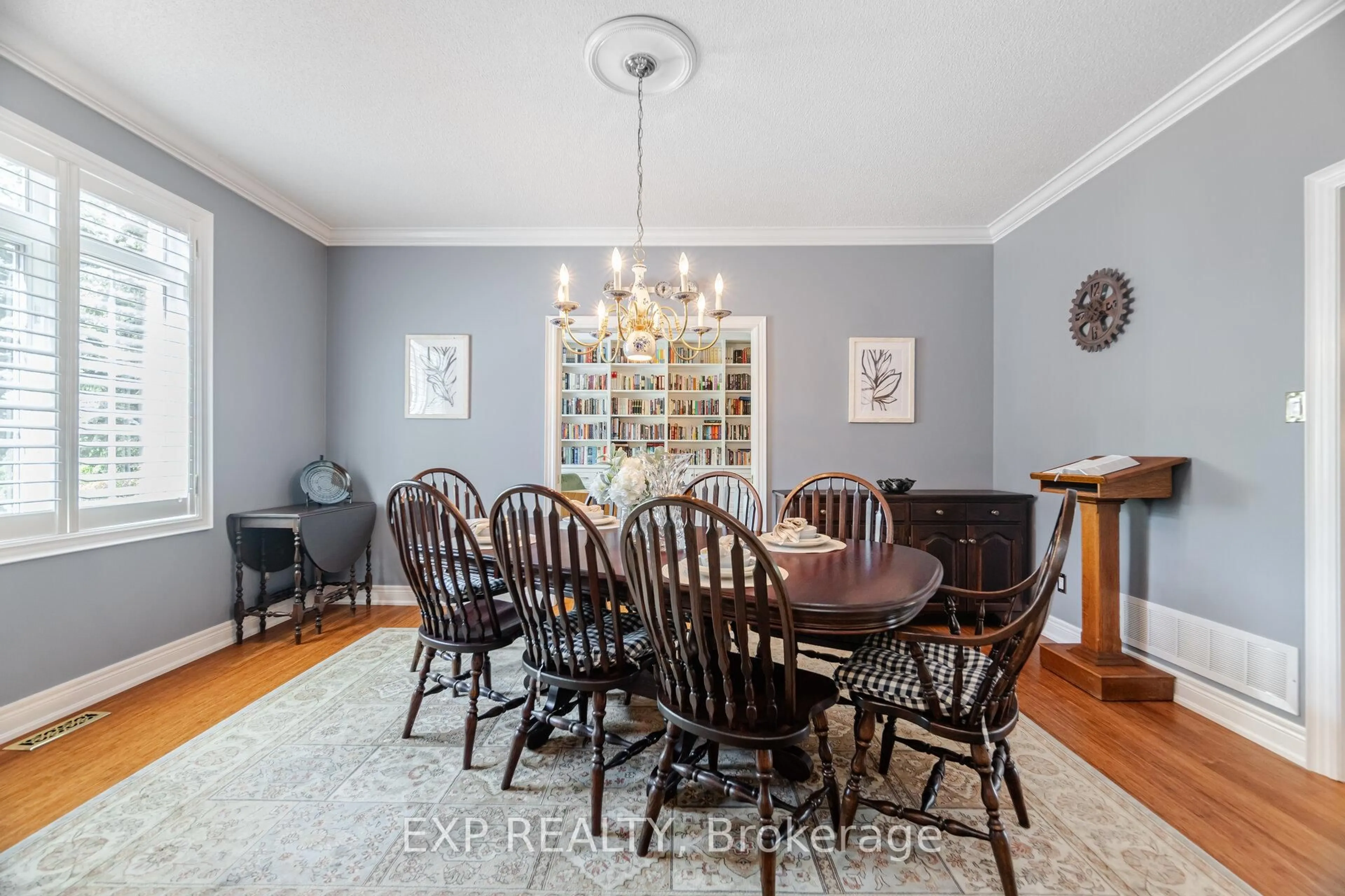 Dining room, unknown for 37 Links Lane, Brampton Ontario L6Y 5H2