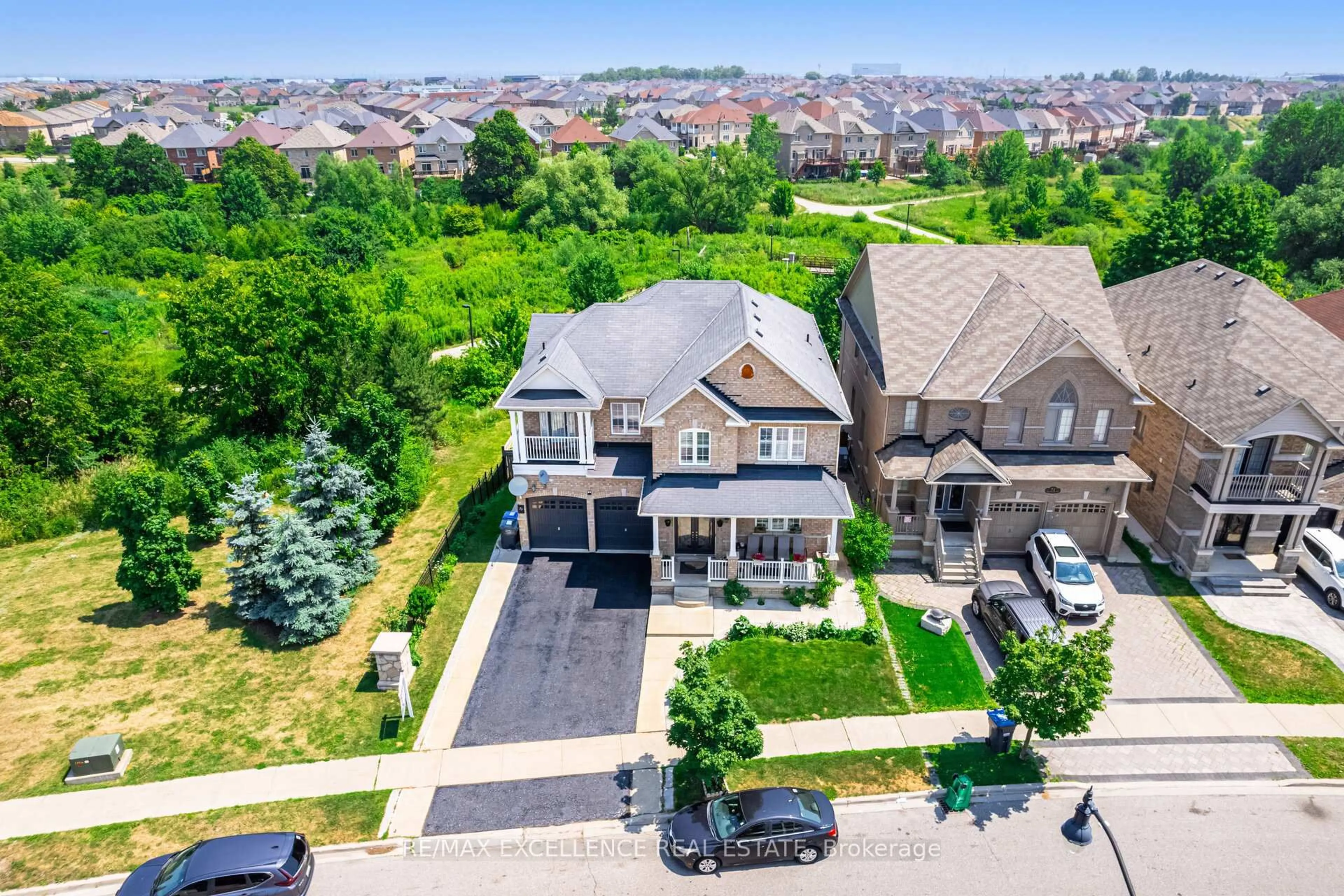 A pic from outside/outdoor area/front of a property/back of a property/a pic from drone, street for 73 Gardenbrooke Tr, Brampton Ontario L6P 3J3
