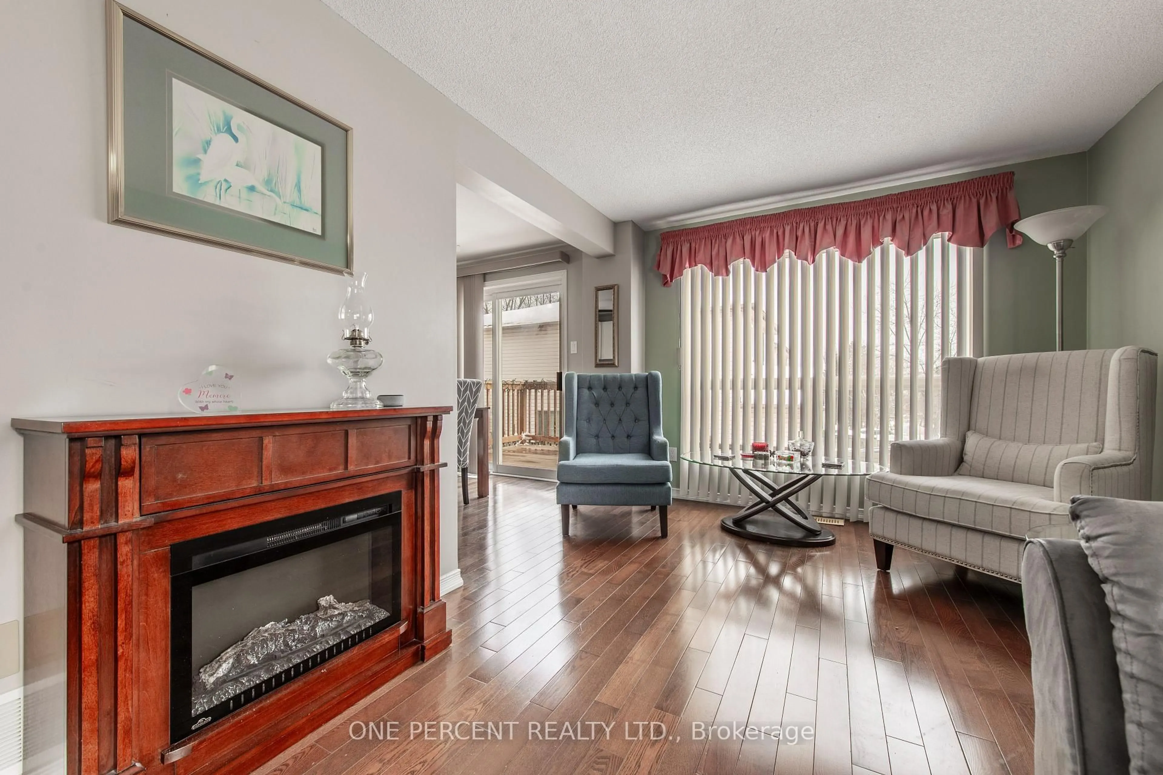 Living room with furniture, unknown for 21A Amanda St, Orangeville Ontario L9W 2J9