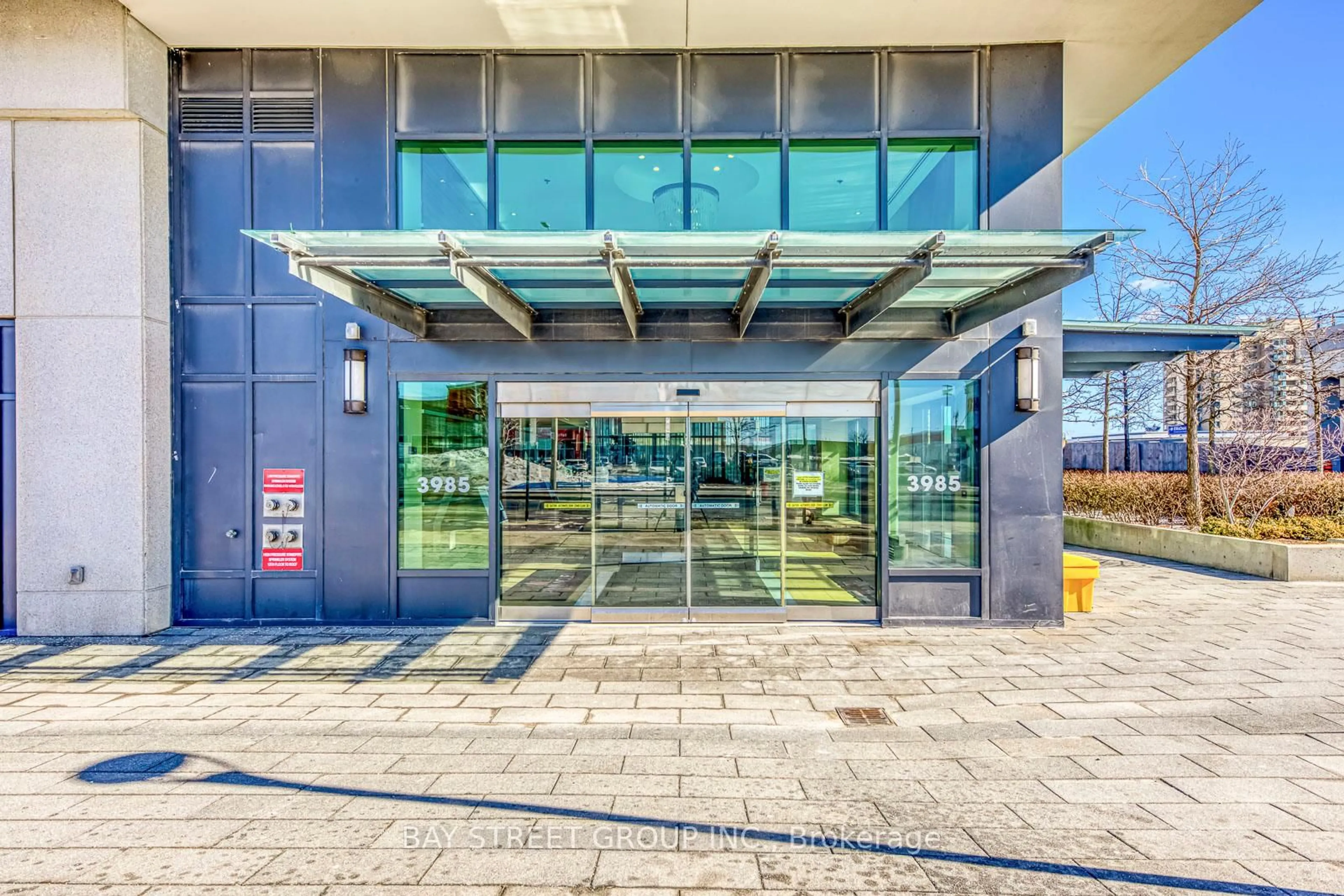 Indoor foyer for 3985 Grand Park Dr #609, Mississauga Ontario L5B 0H8