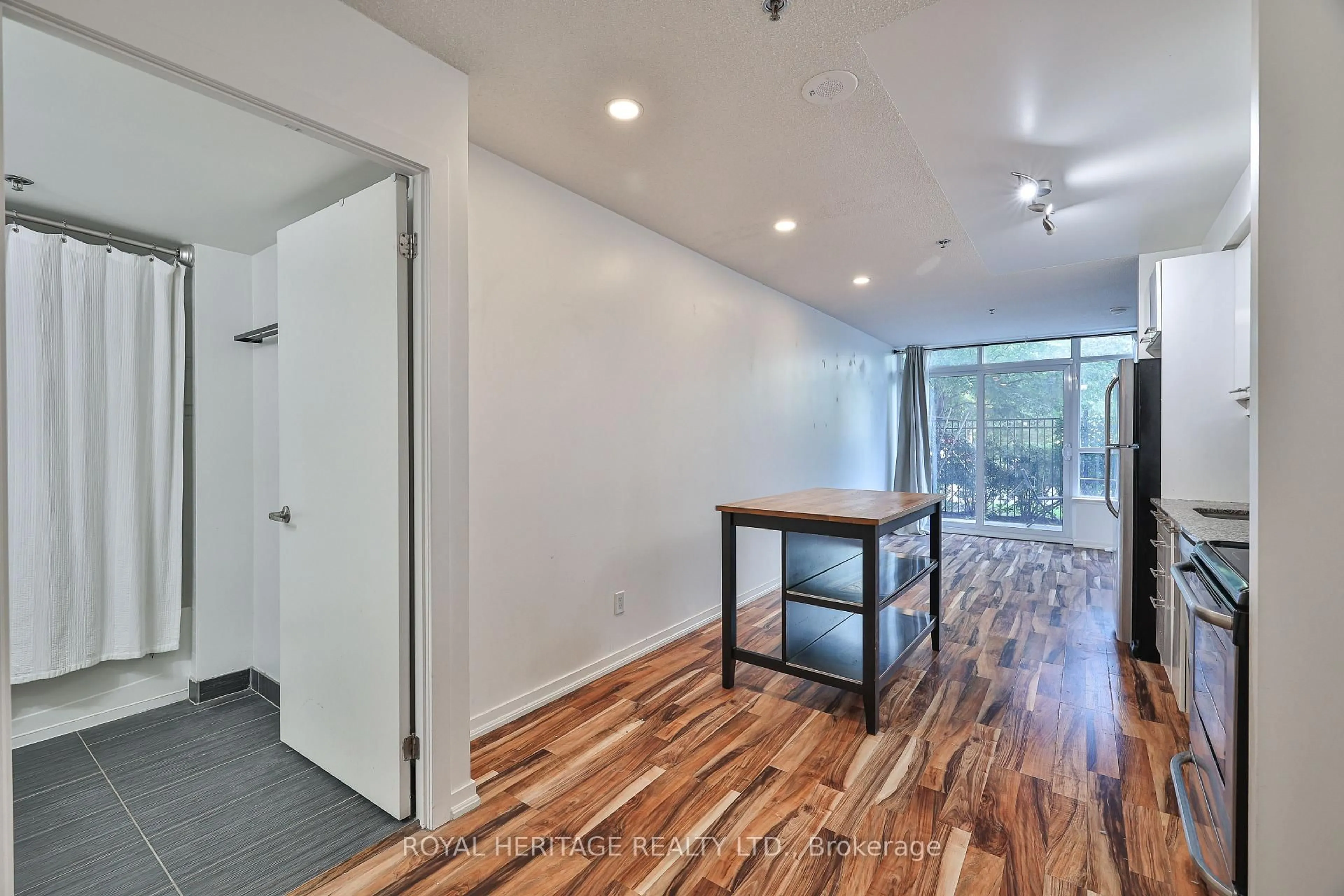 Unknown for 38 Joe Shuster Way #104, Toronto Ontario M6K 0A5