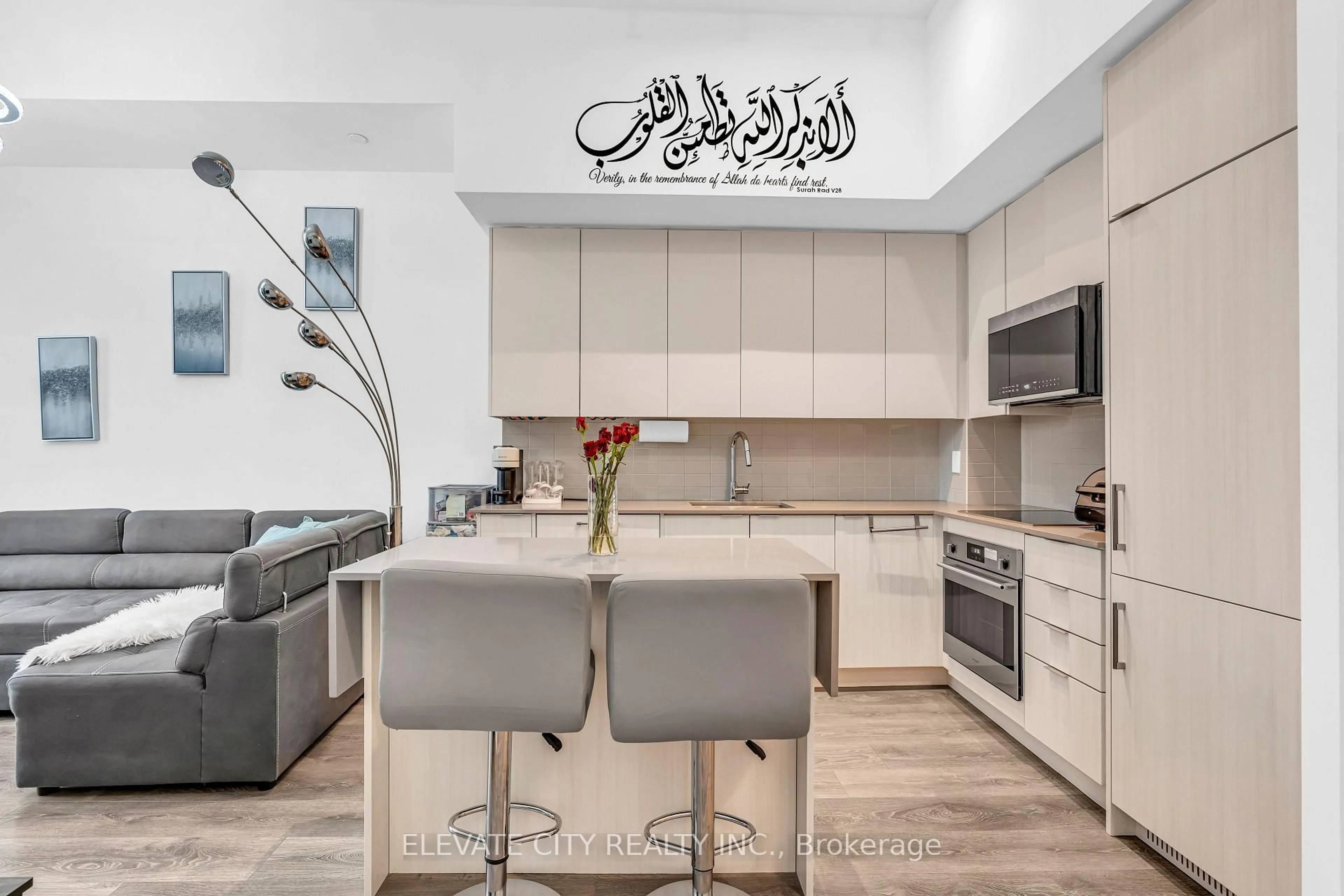 Contemporary kitchen, unknown for 2489 Taunton Rd #219, Oakville Ontario L6H 3R9