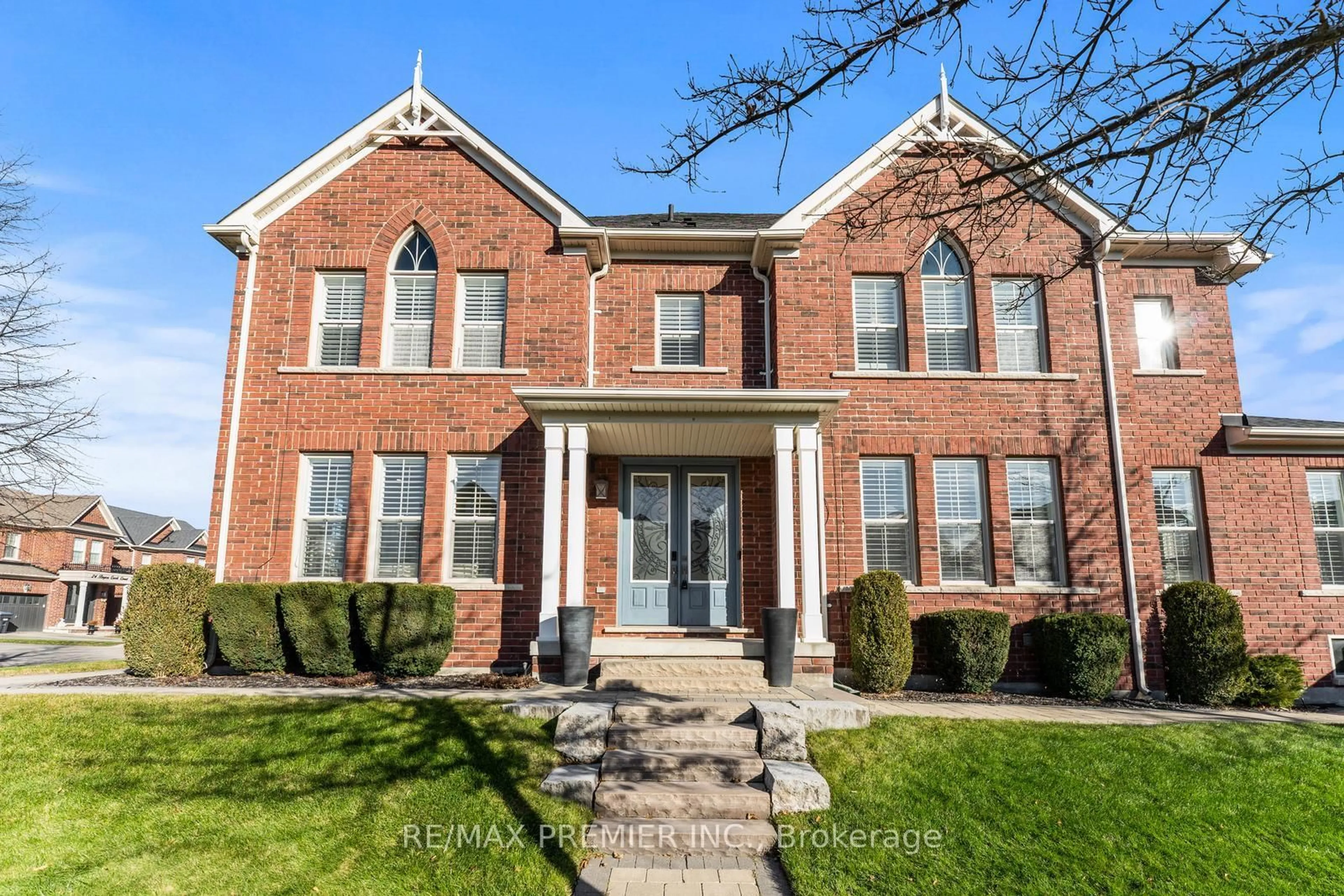 Home with brick exterior material, street for 31 Boyces Creek Crt, Caledon Ontario L7C 3S2