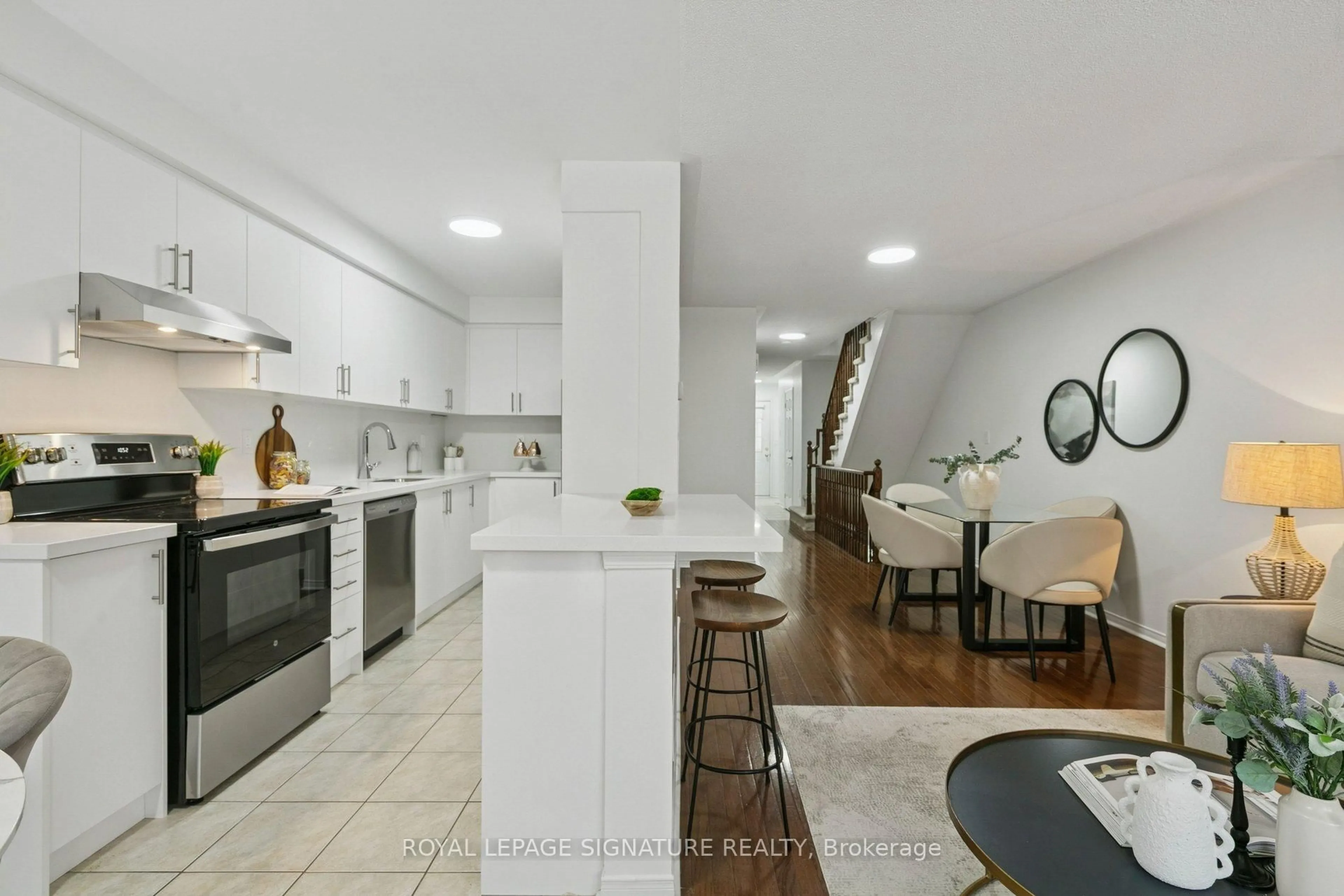 Open concept kitchen, ceramic/tile floor for 3950 Erin Centre Blvd #25, Mississauga Ontario L5M 0A5