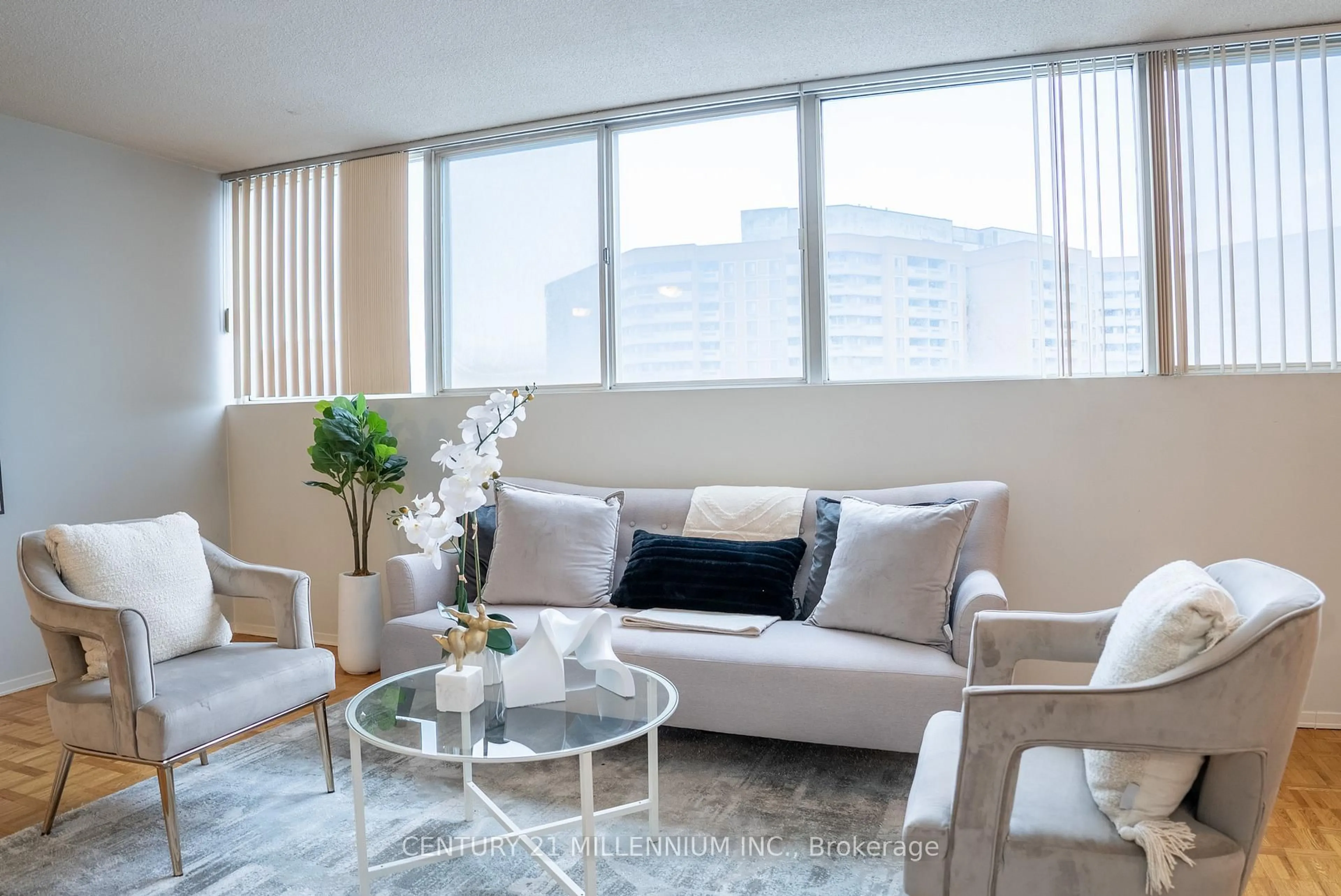 Living room with furniture, unknown for 3700 Kaneff Cres #1103, Mississauga Ontario L5A 4B8