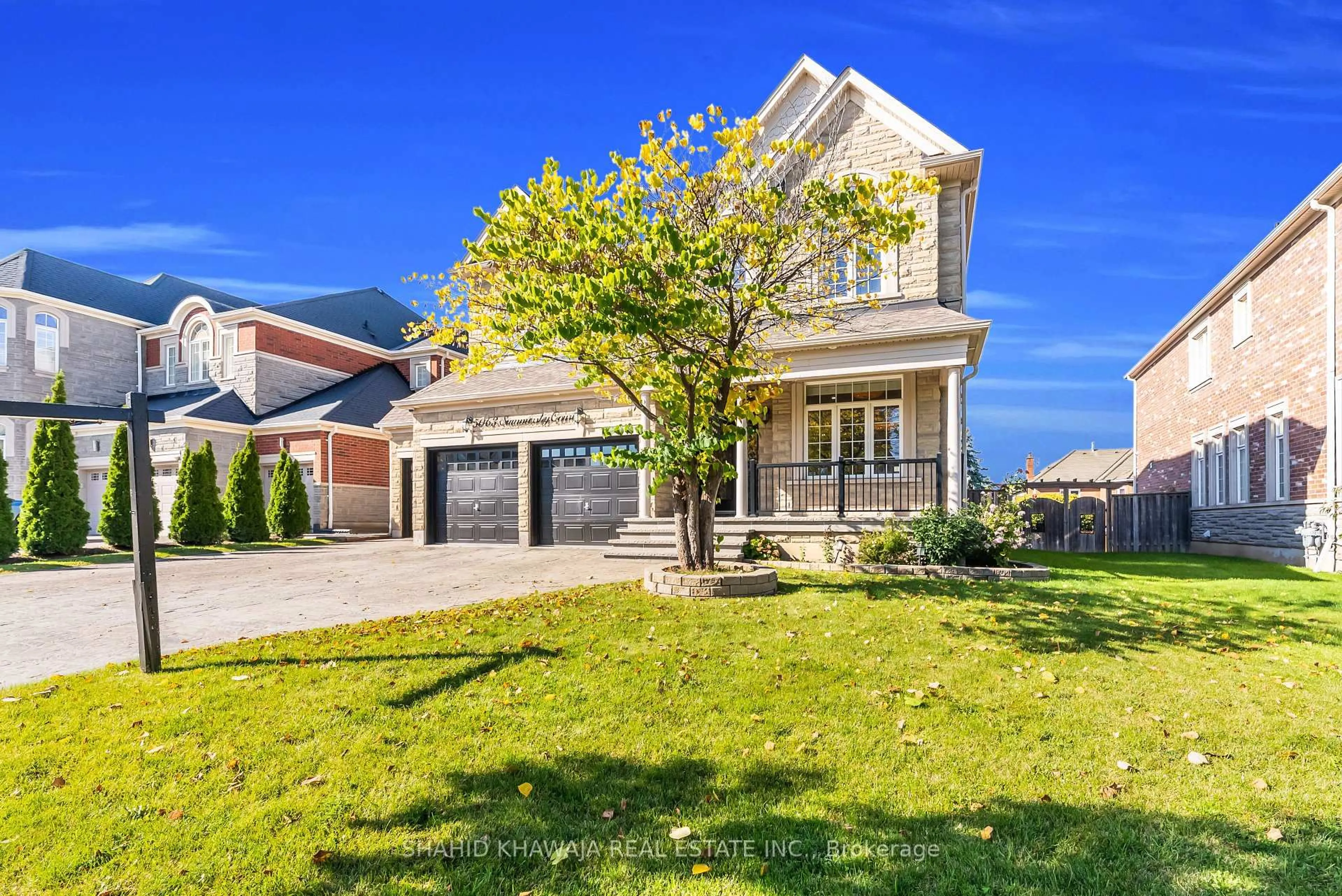 Home with brick exterior material, street for 5063 Summersky Crt, Mississauga Ontario L5M 0R3